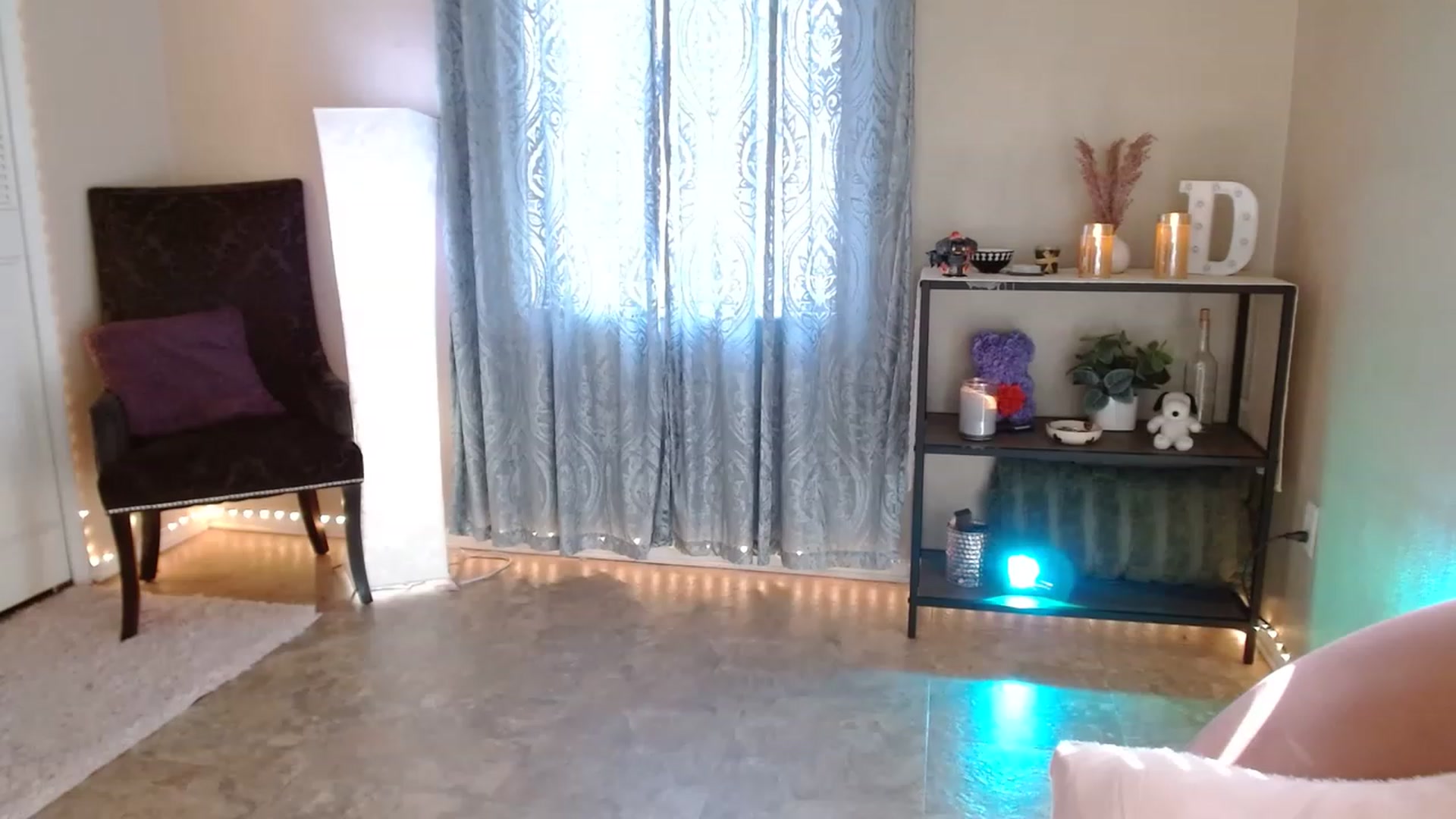 Gallery image thumbnail from DaniSpice's myfreecams stream on, 05/01/2023, 22:05 image 7 of 20