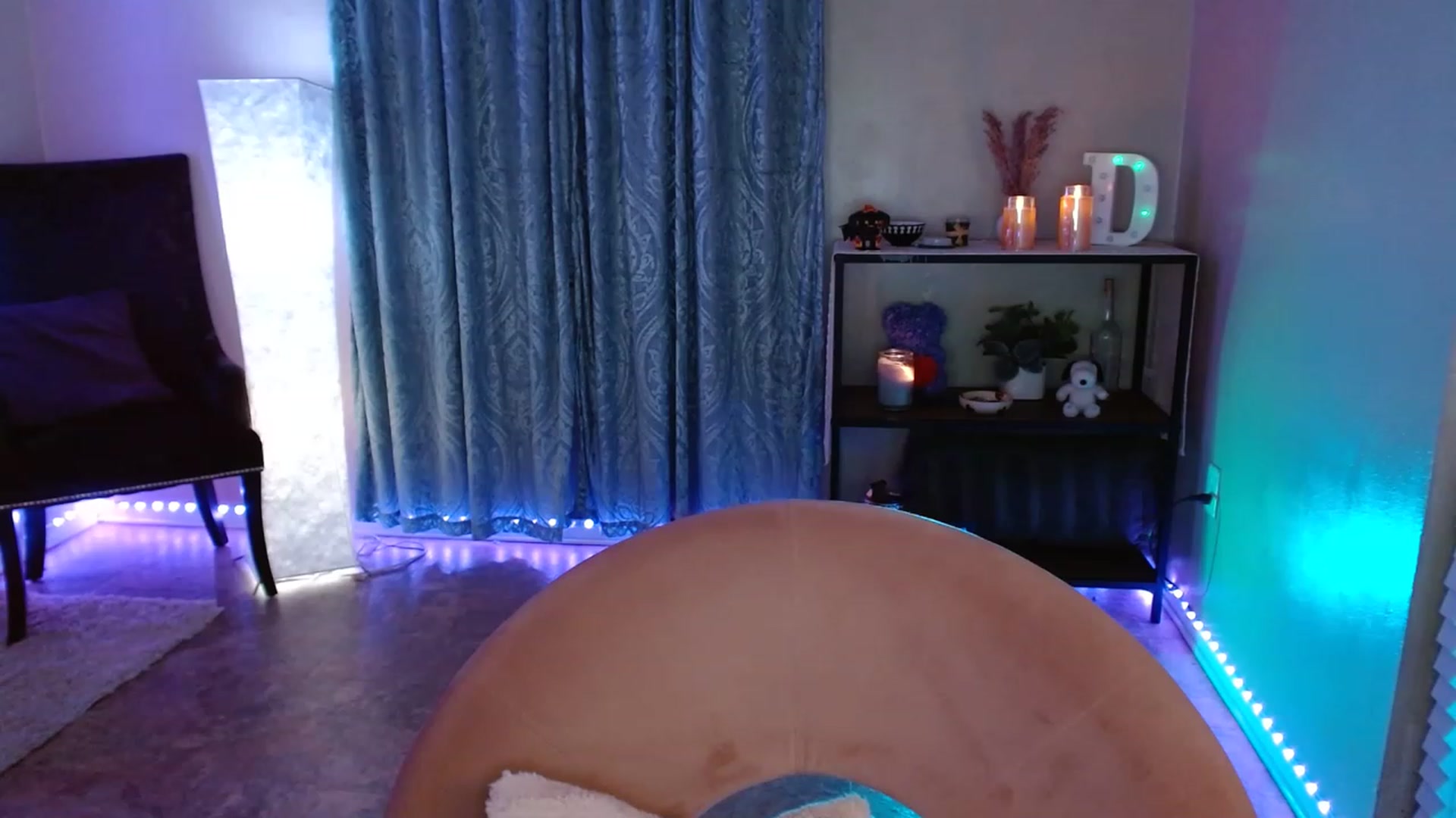 Gallery image thumbnail from DaniSpice's myfreecams stream on, 05/03/2023, 07:57 image 1 of 20