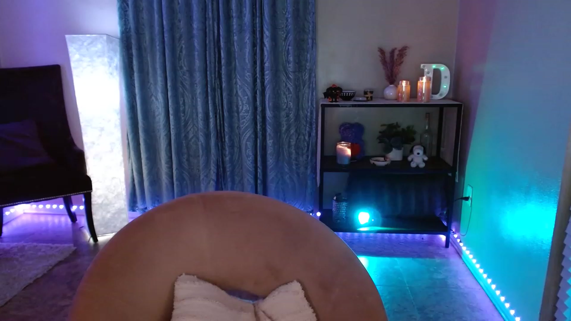 Gallery image thumbnail from DaniSpice's myfreecams stream on, 05/05/2023, 04:44 image 6 of 20
