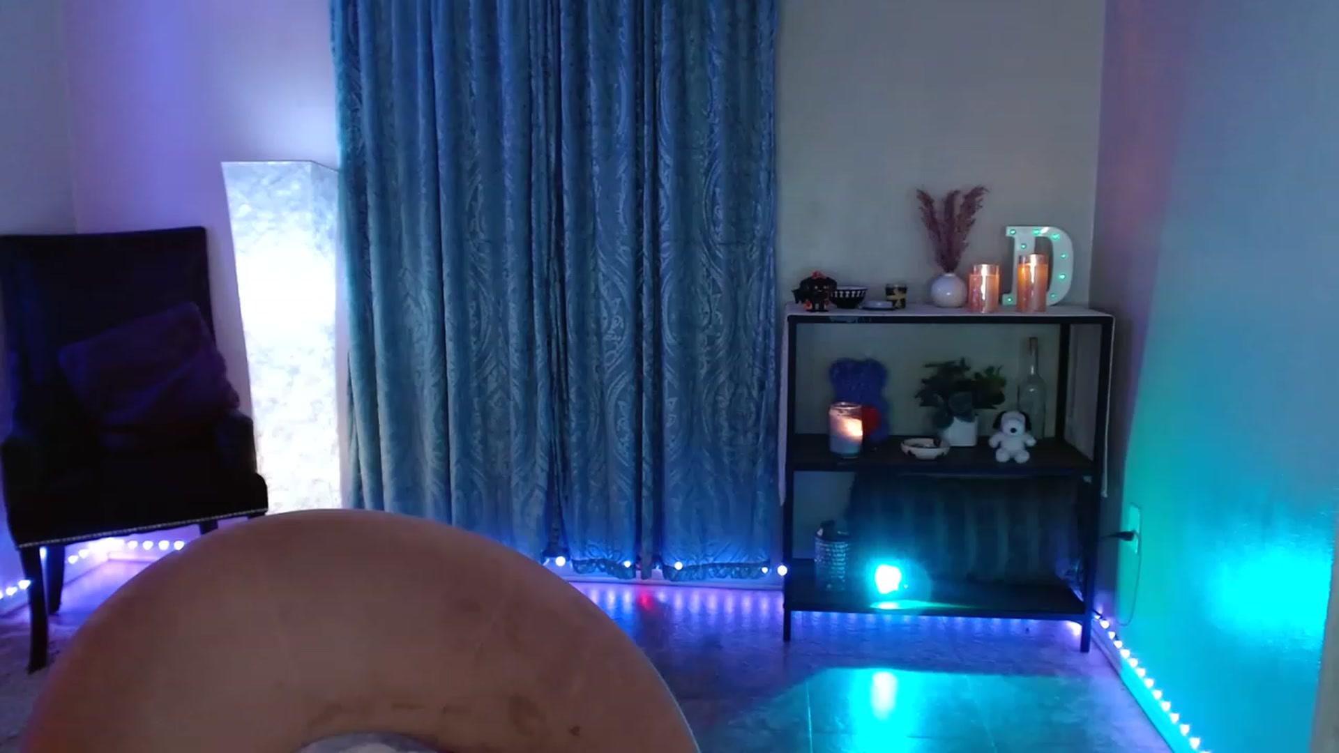 Gallery image thumbnail from DaniSpice's myfreecams stream on, 05/07/2023, 07:28 image 9 of 20