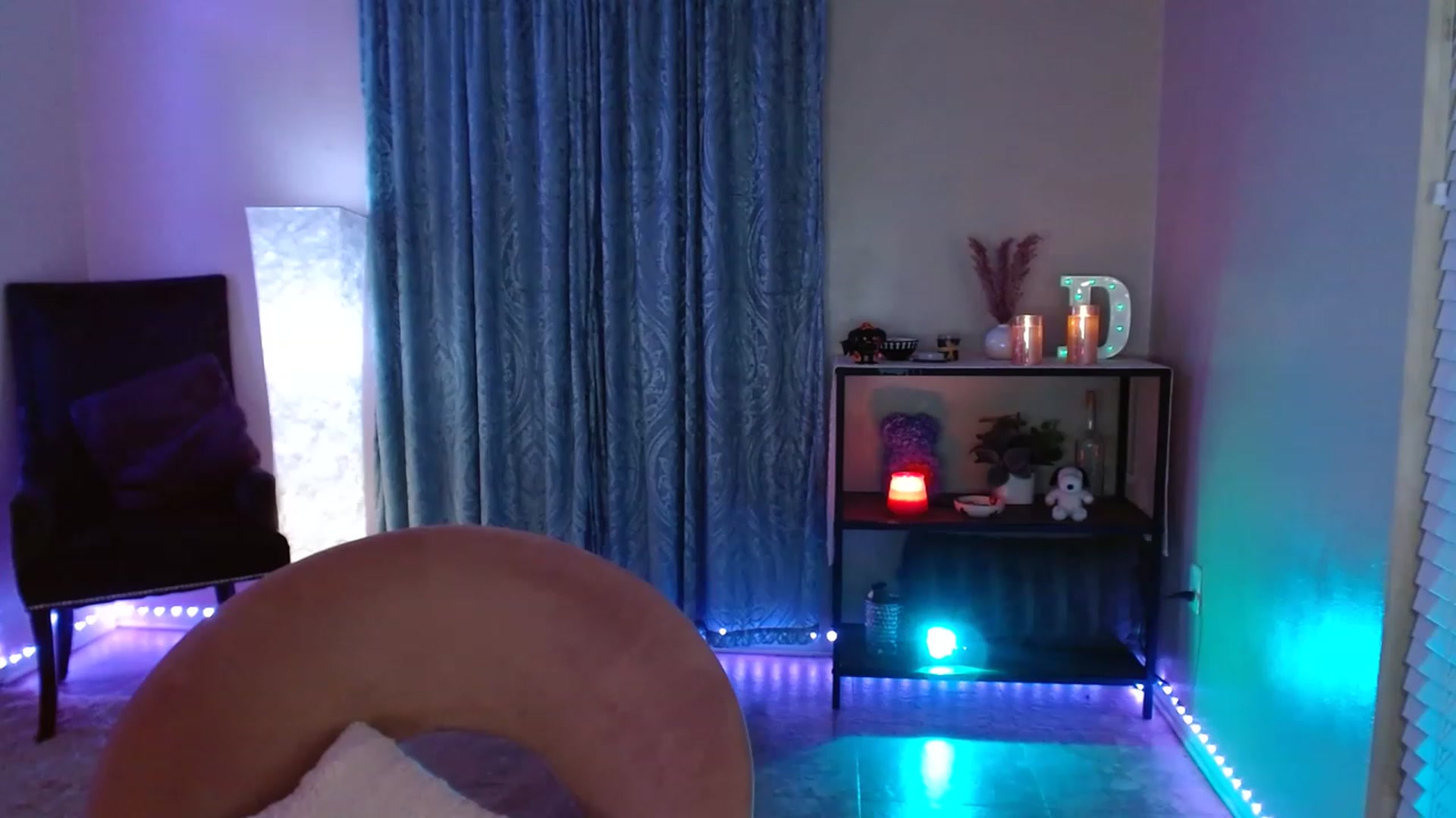 Gallery image thumbnail from DaniSpice's myfreecams stream on, 05/08/2023, 09:58 image 7 of 20