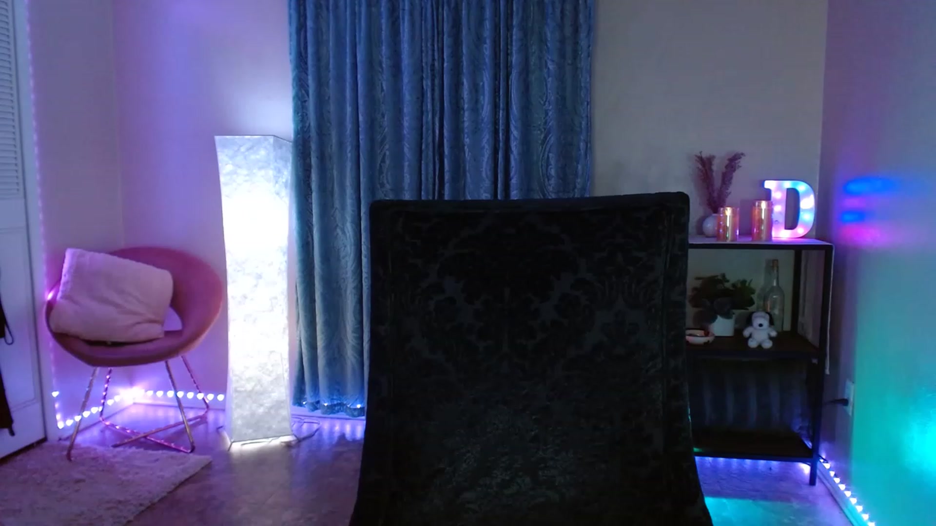 Gallery image thumbnail from DaniSpice's myfreecams stream on, 05/21/2023, 03:52 image 18 of 20