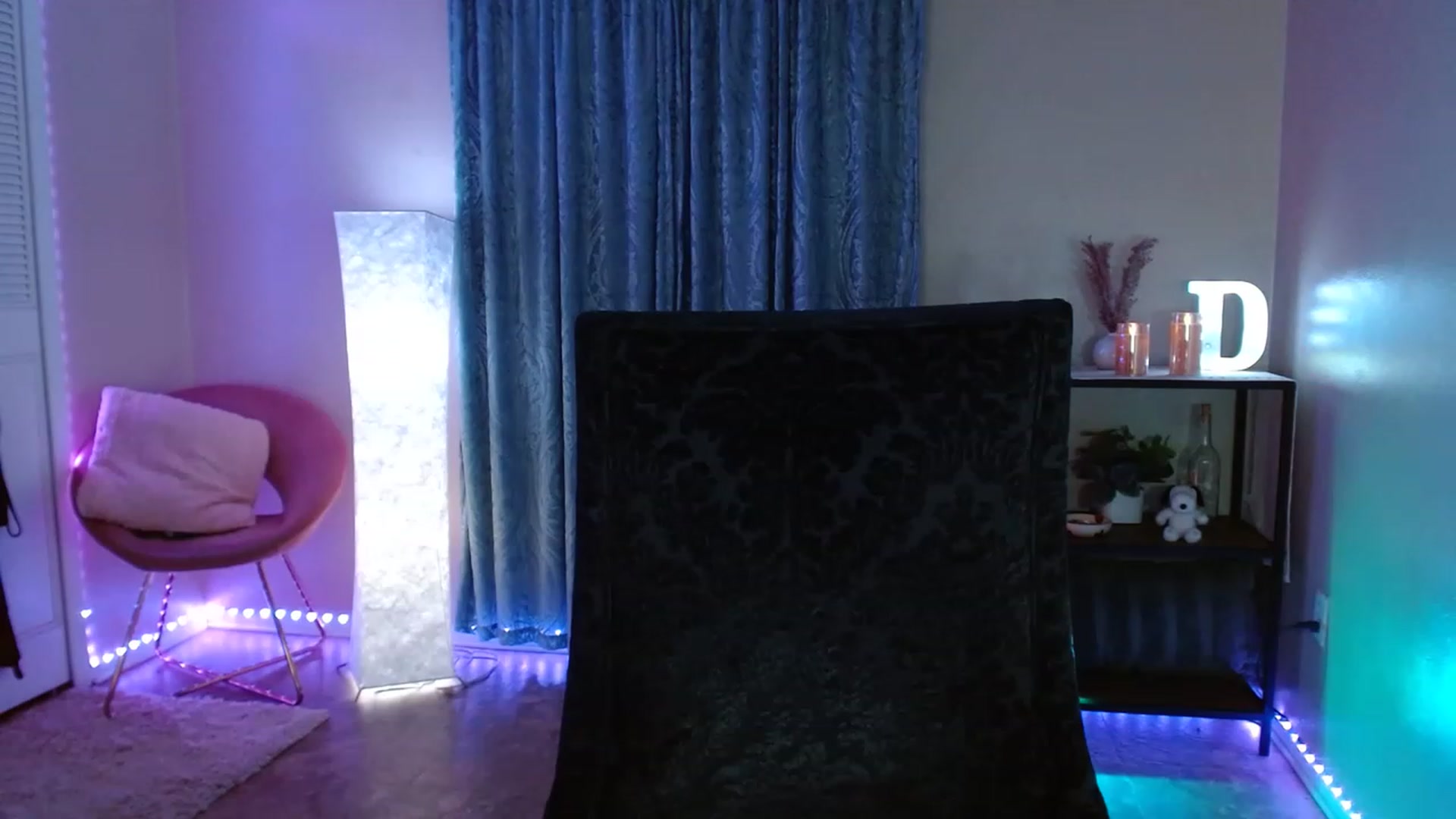Gallery image thumbnail from DaniSpice's myfreecams stream on, 05/21/2023, 03:52 image 17 of 20