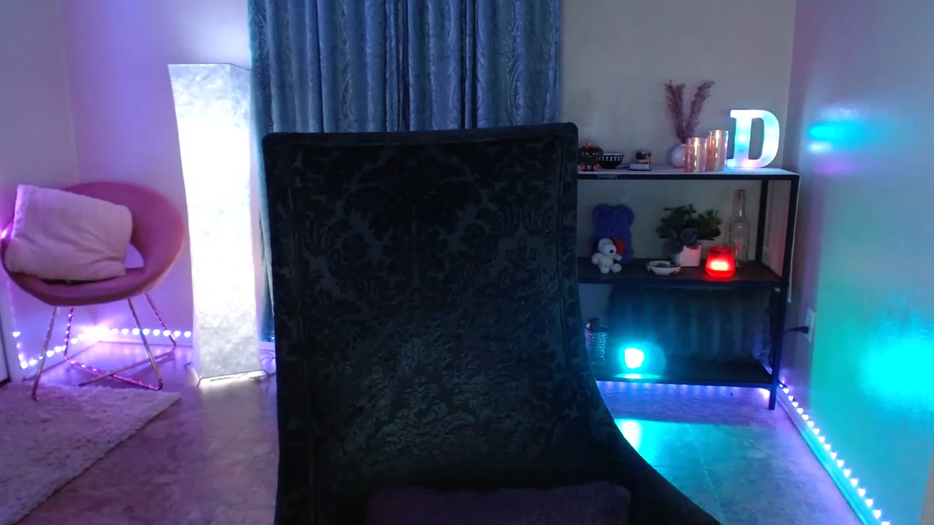Gallery image thumbnail from DaniSpice's myfreecams stream on, 05/22/2023, 07:06 image 9 of 20