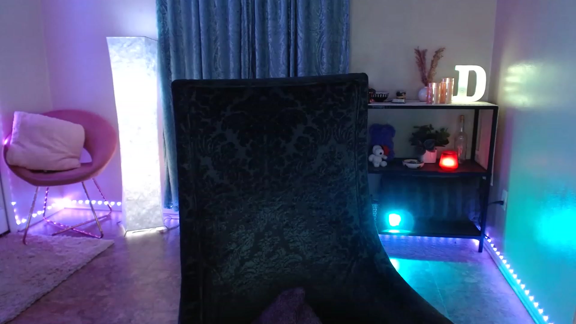 Gallery image thumbnail from DaniSpice's myfreecams stream on, 05/22/2023, 07:06 image 4 of 20