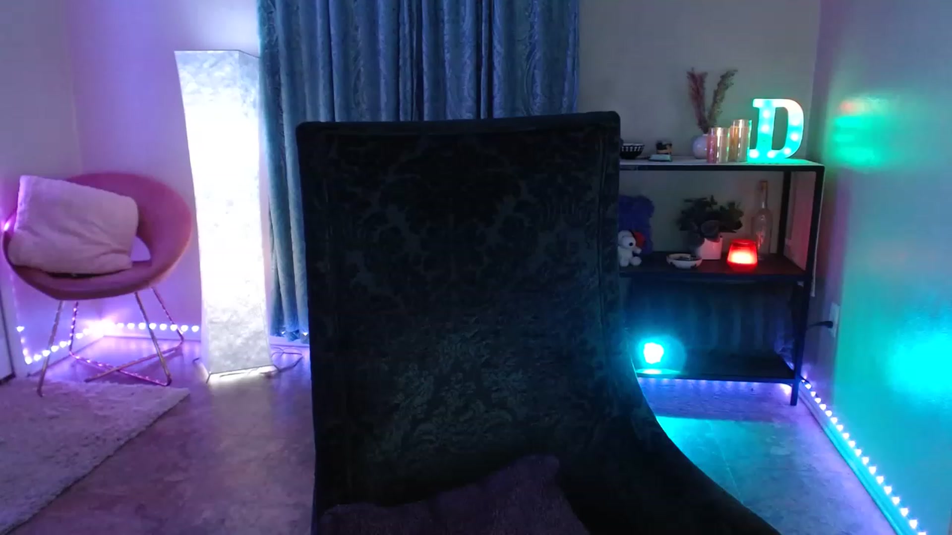 Gallery image thumbnail from DaniSpice's myfreecams stream on, 05/22/2023, 07:06 image 1 of 20