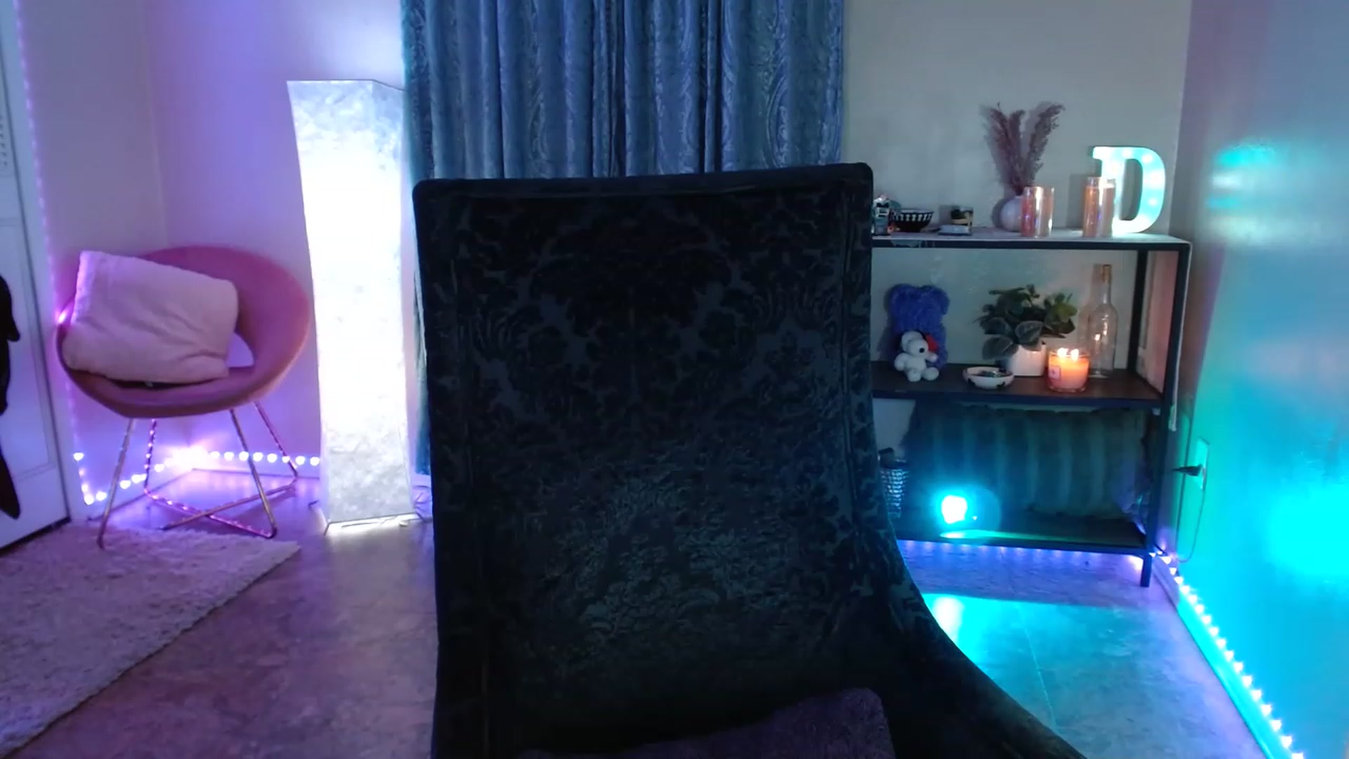 Gallery image thumbnail from DaniSpice's myfreecams stream on, 05/25/2023, 06:34 image 14 of 20