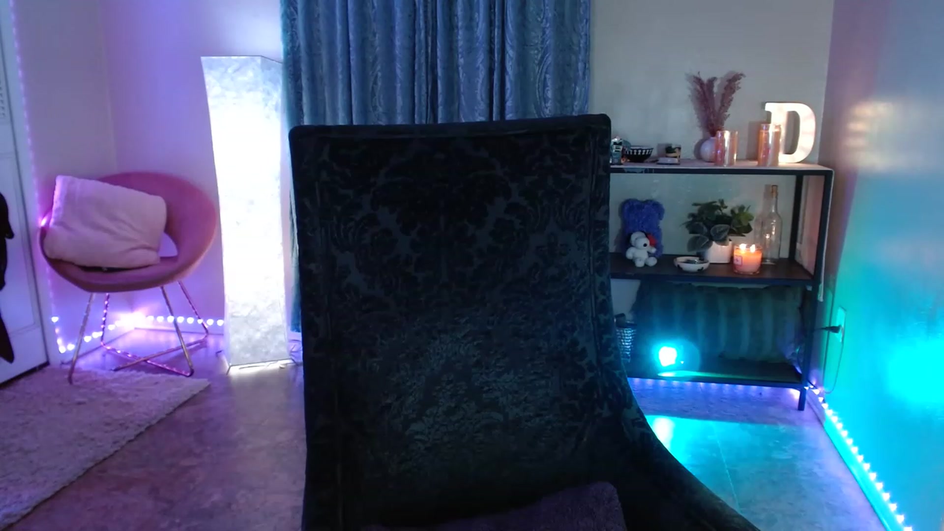 Gallery image thumbnail from DaniSpice's myfreecams stream on, 05/25/2023, 06:34 image 12 of 20