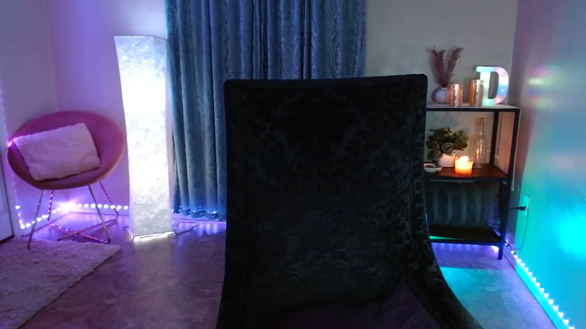 Gallery image thumbnail from DaniSpice's myfreecams stream on, 05/26/2023, 09:14 image 17 of 20