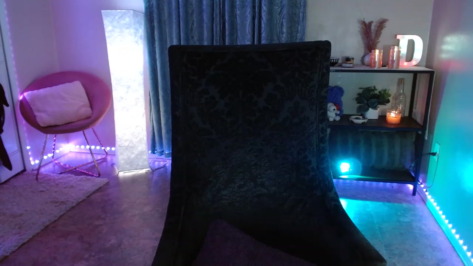 Gallery image thumbnail from DaniSpice's myfreecams stream on, 05/29/2023, 05:42 image 17 of 20