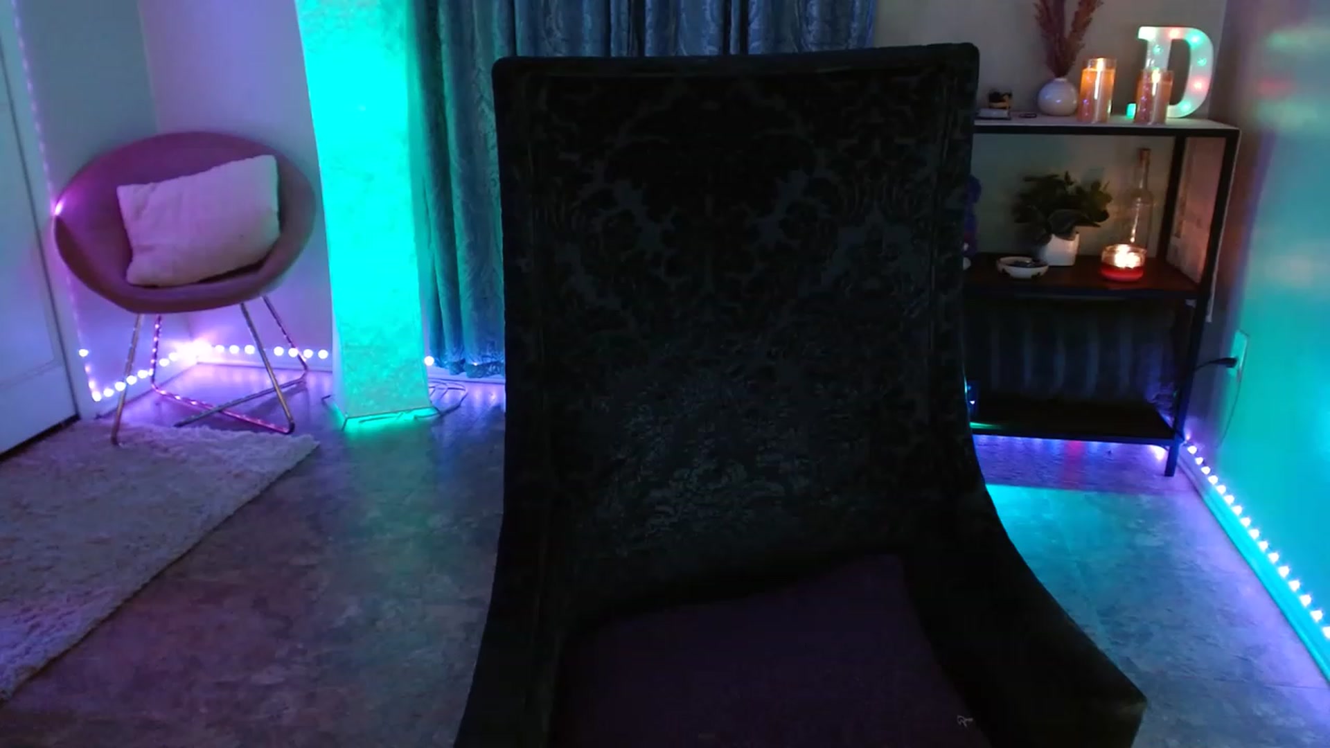 Gallery image thumbnail from DaniSpice's myfreecams stream on, 06/09/2023, 10:22 image 2 of 20