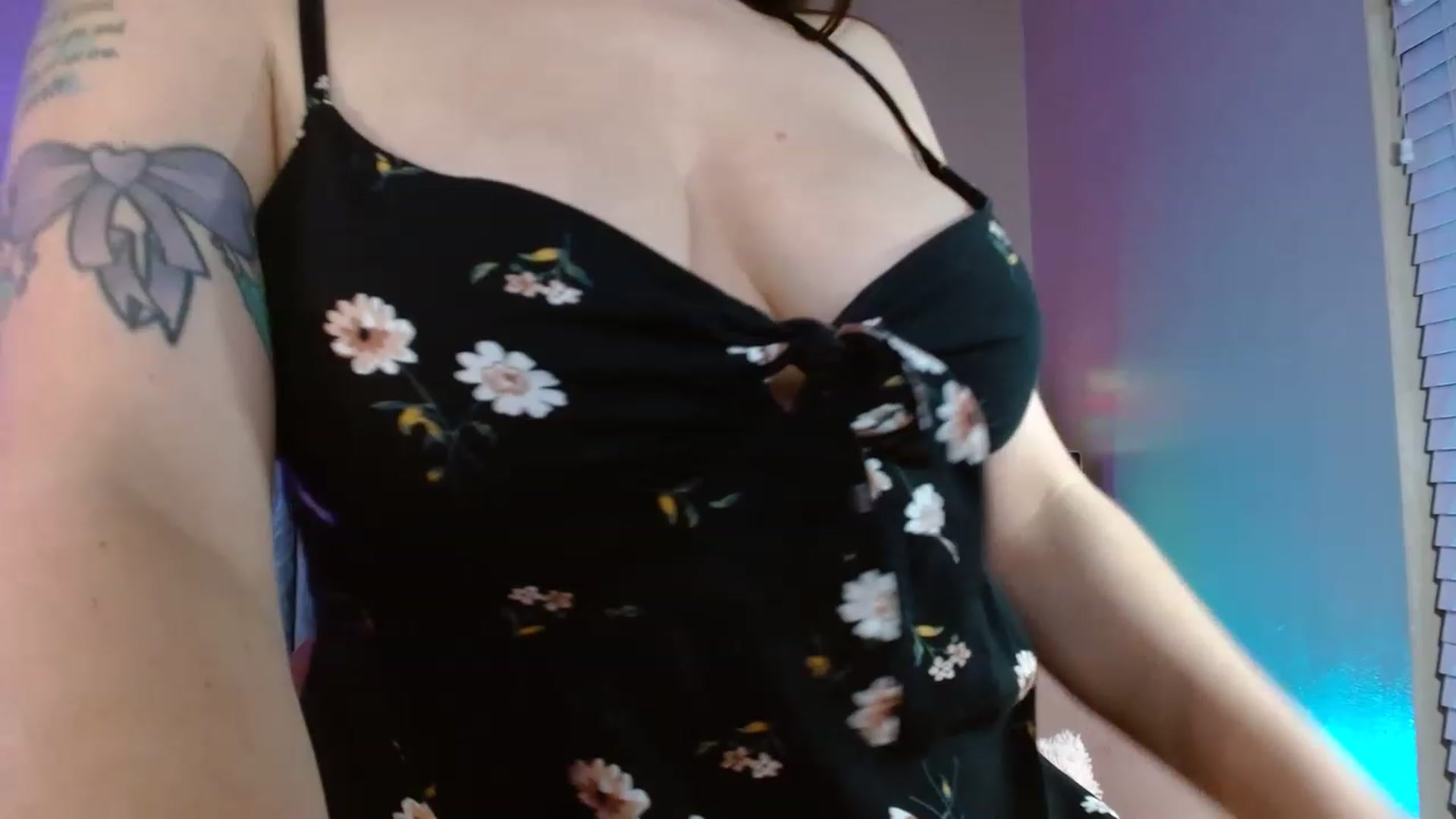 Gallery image thumbnail from DaniSpice's myfreecams stream on, 06/13/2023, 08:33 image 5 of 20