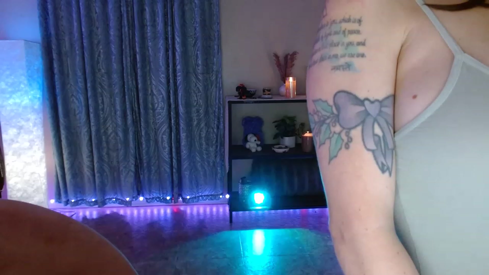 Gallery image thumbnail from DaniSpice's myfreecams stream on, 06/15/2023, 07:30 image 17 of 20