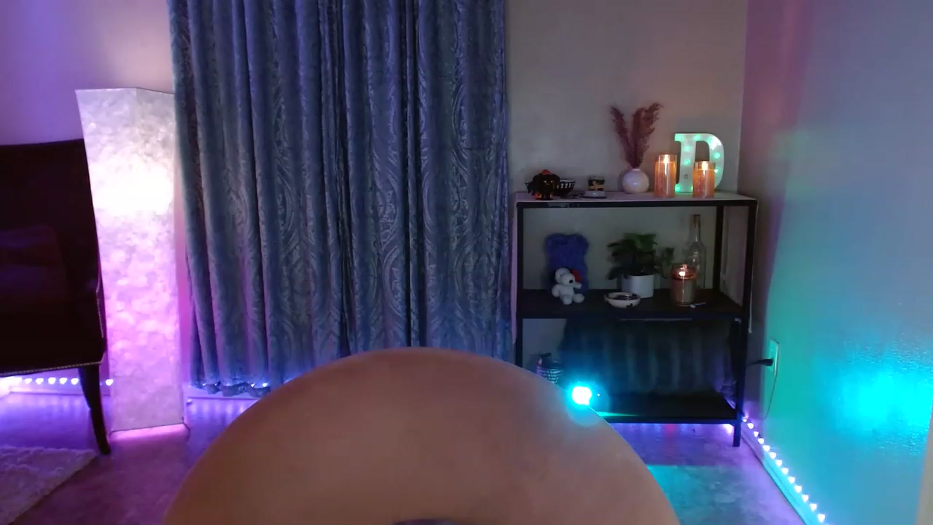 Gallery image thumbnail from DaniSpice's myfreecams stream on, 06/19/2023, 07:15 image 20 of 20