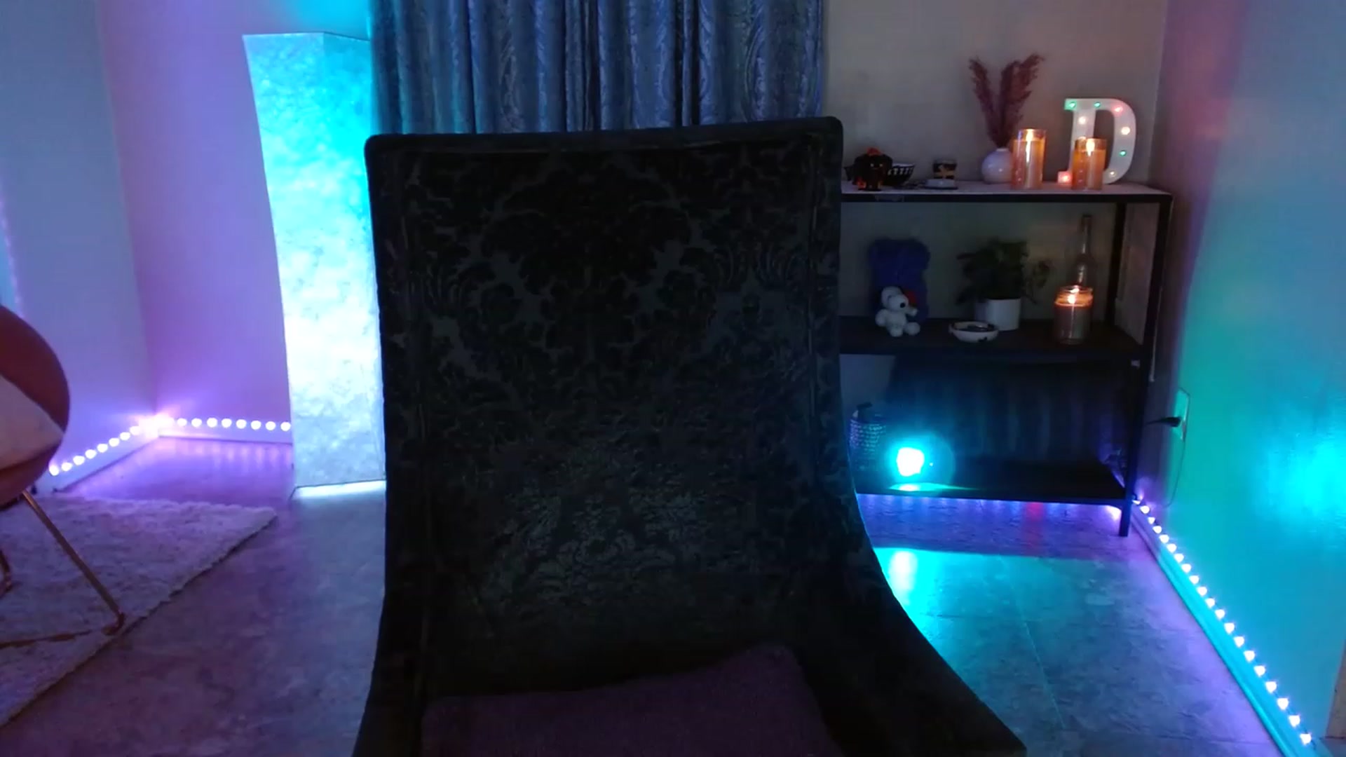 Gallery image thumbnail from DaniSpice's myfreecams stream on, 06/21/2023, 05:47 image 8 of 20