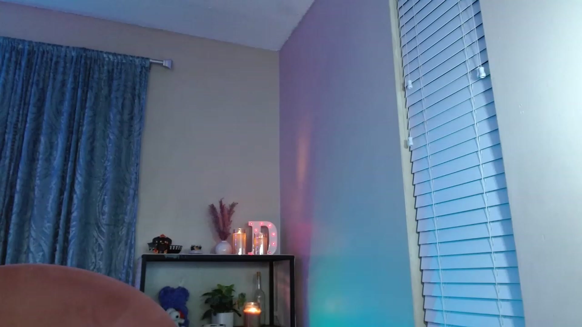 Gallery image thumbnail from DaniSpice's myfreecams stream on, 06/25/2023, 04:13 image 6 of 20