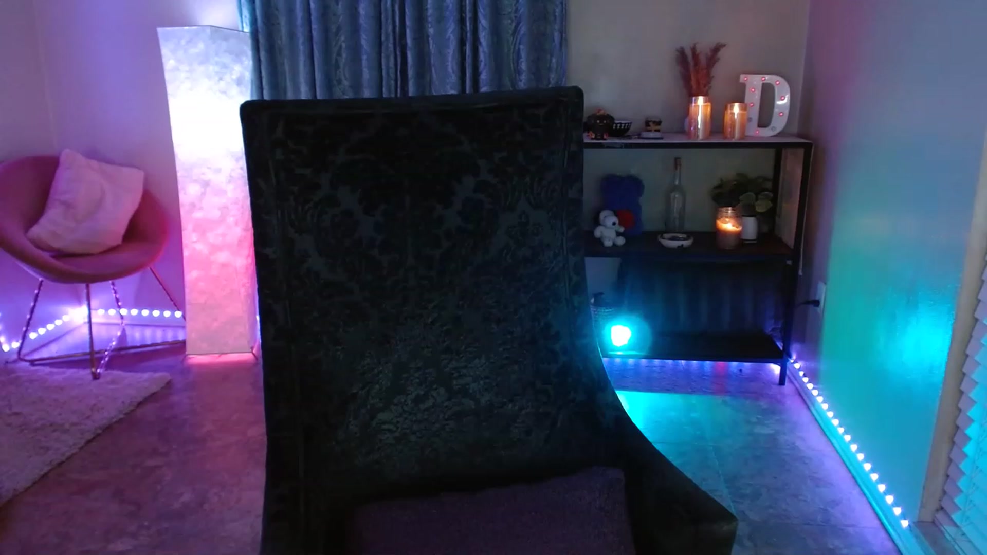 Gallery image thumbnail from DaniSpice's myfreecams stream on, 07/07/2023, 07:52 image 14 of 20