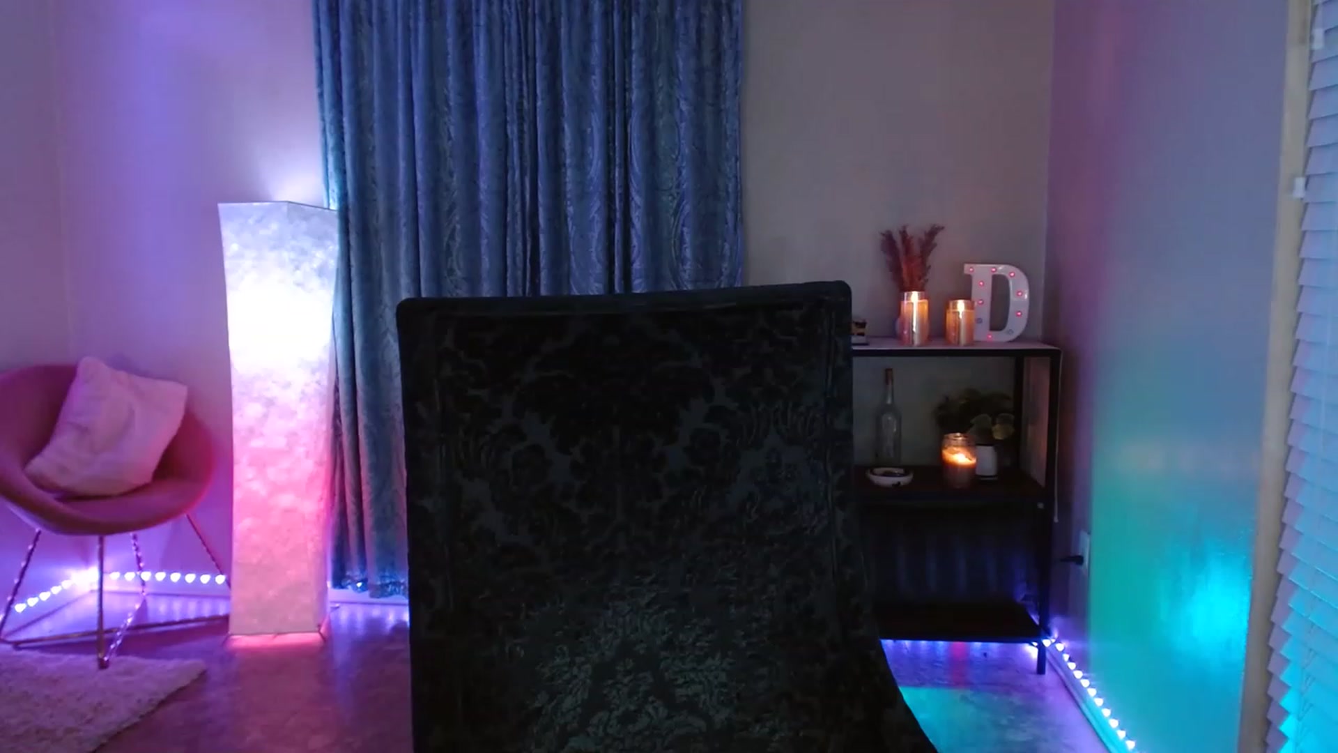 Gallery image thumbnail from DaniSpice's myfreecams stream on, 07/07/2023, 07:52 image 4 of 20