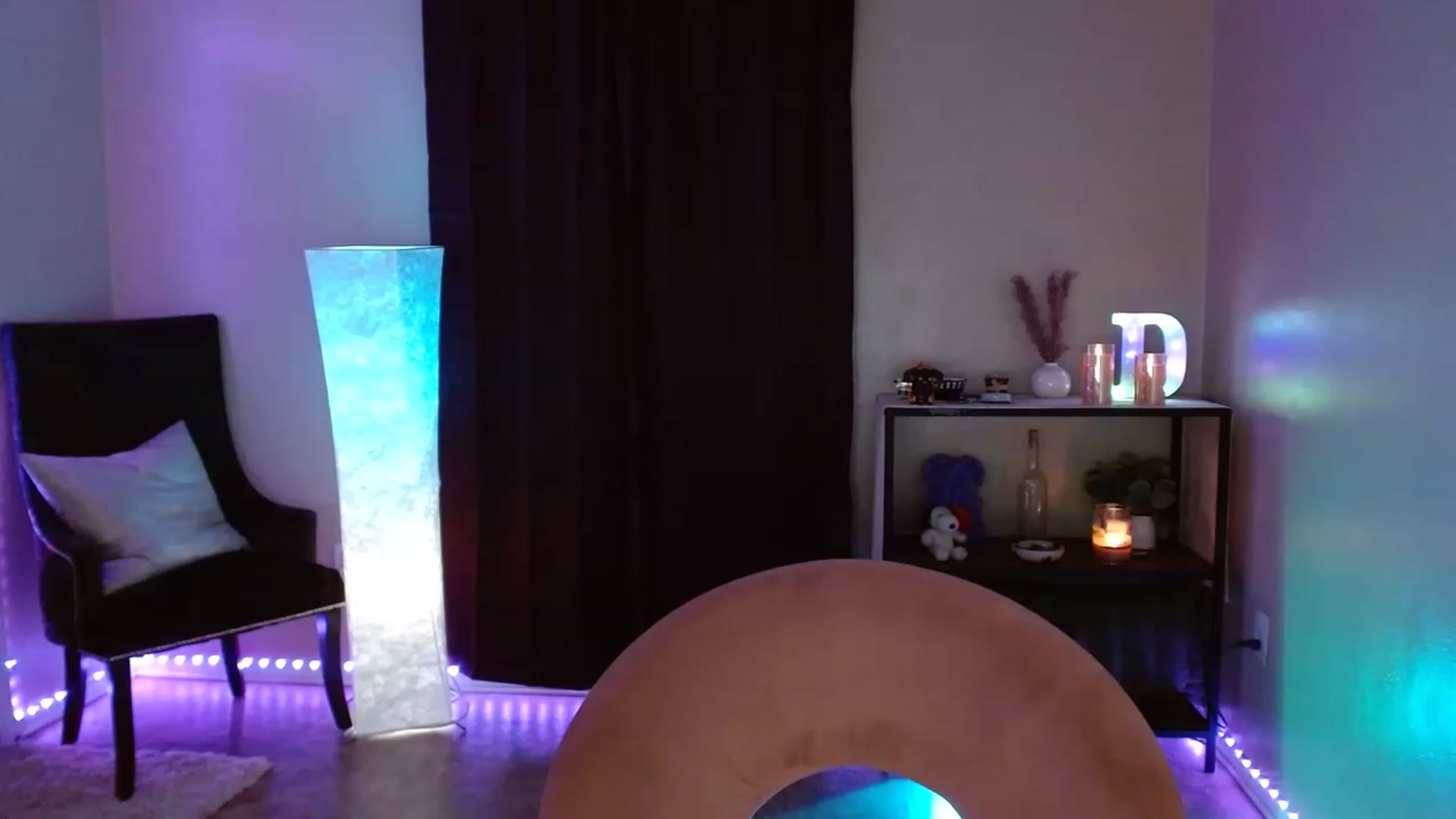 Gallery image thumbnail from DaniSpice's myfreecams stream on, 07/14/2023, 07:40 image 9 of 20