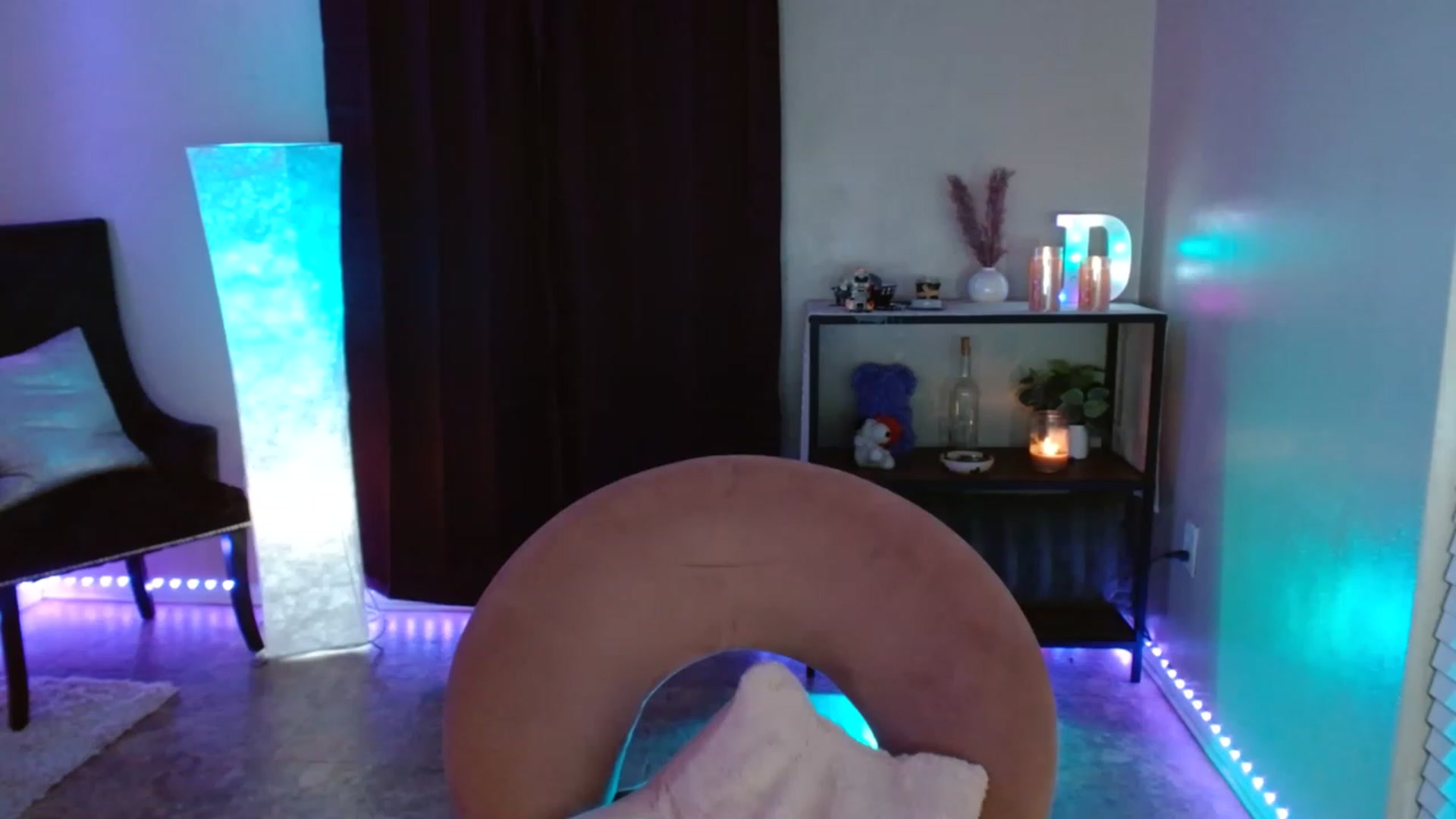Gallery image thumbnail from DaniSpice's myfreecams stream on, 07/16/2023, 06:34 image 19 of 20