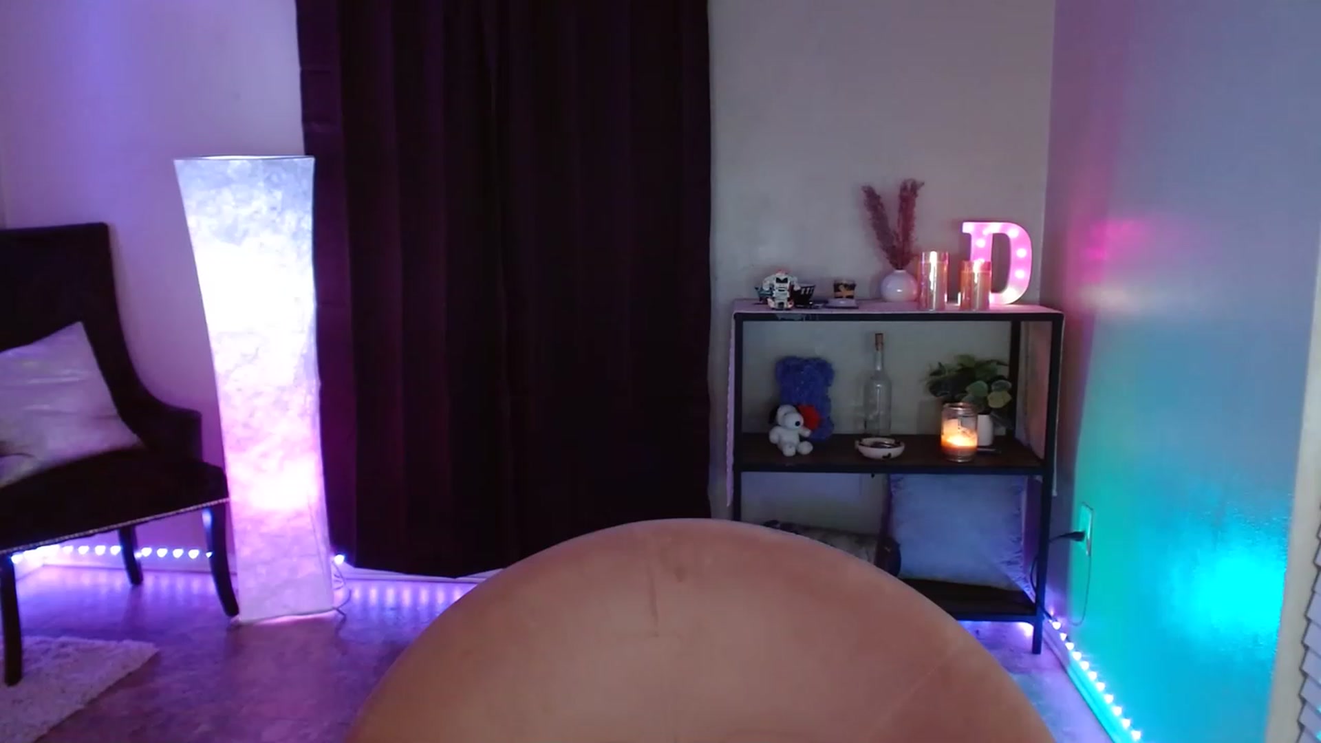 Gallery image thumbnail from DaniSpice's myfreecams stream on, 07/19/2023, 06:23 image 15 of 20
