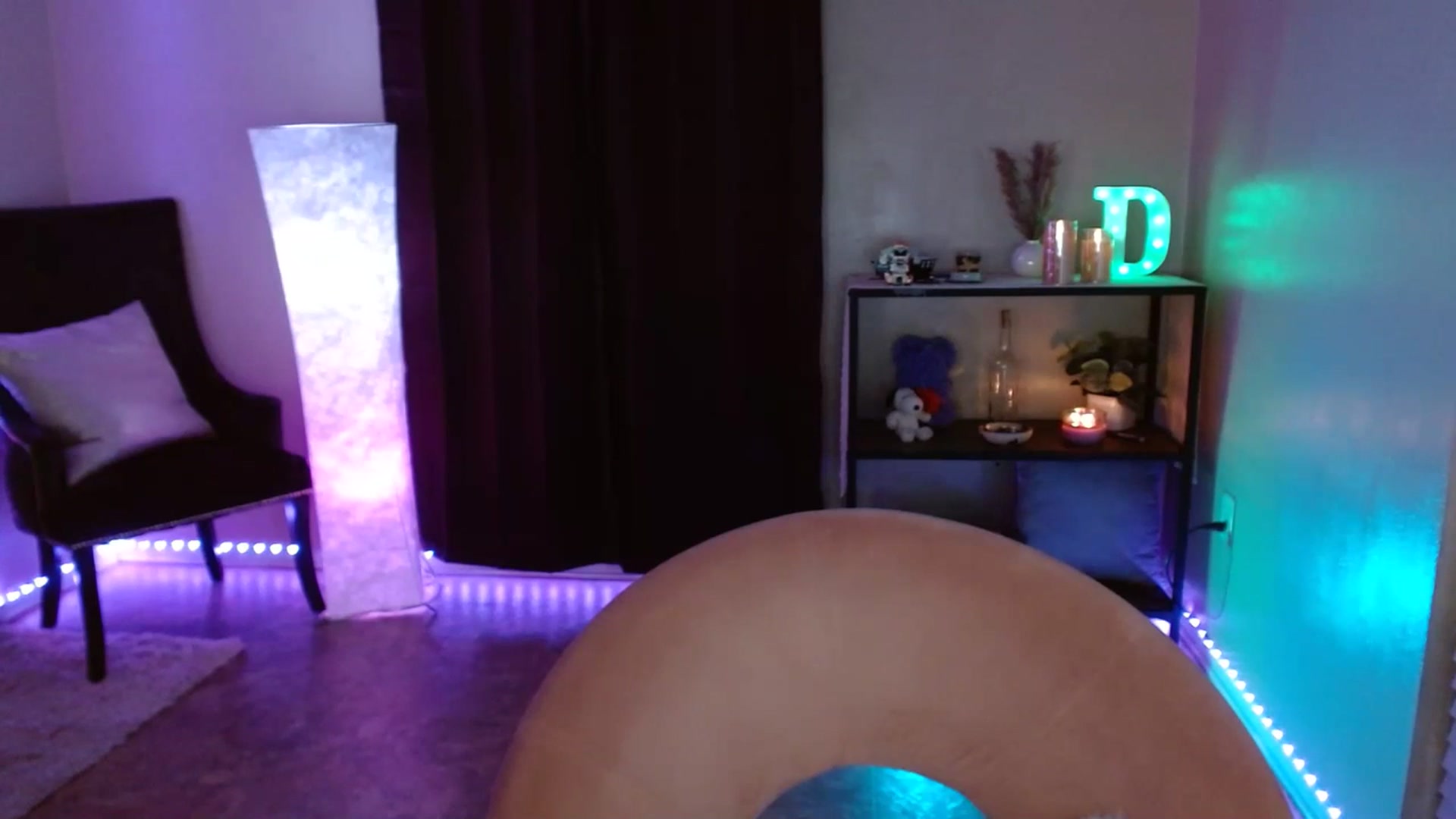 Gallery image thumbnail from DaniSpice's myfreecams stream on, 07/20/2023, 07:01 image 5 of 20