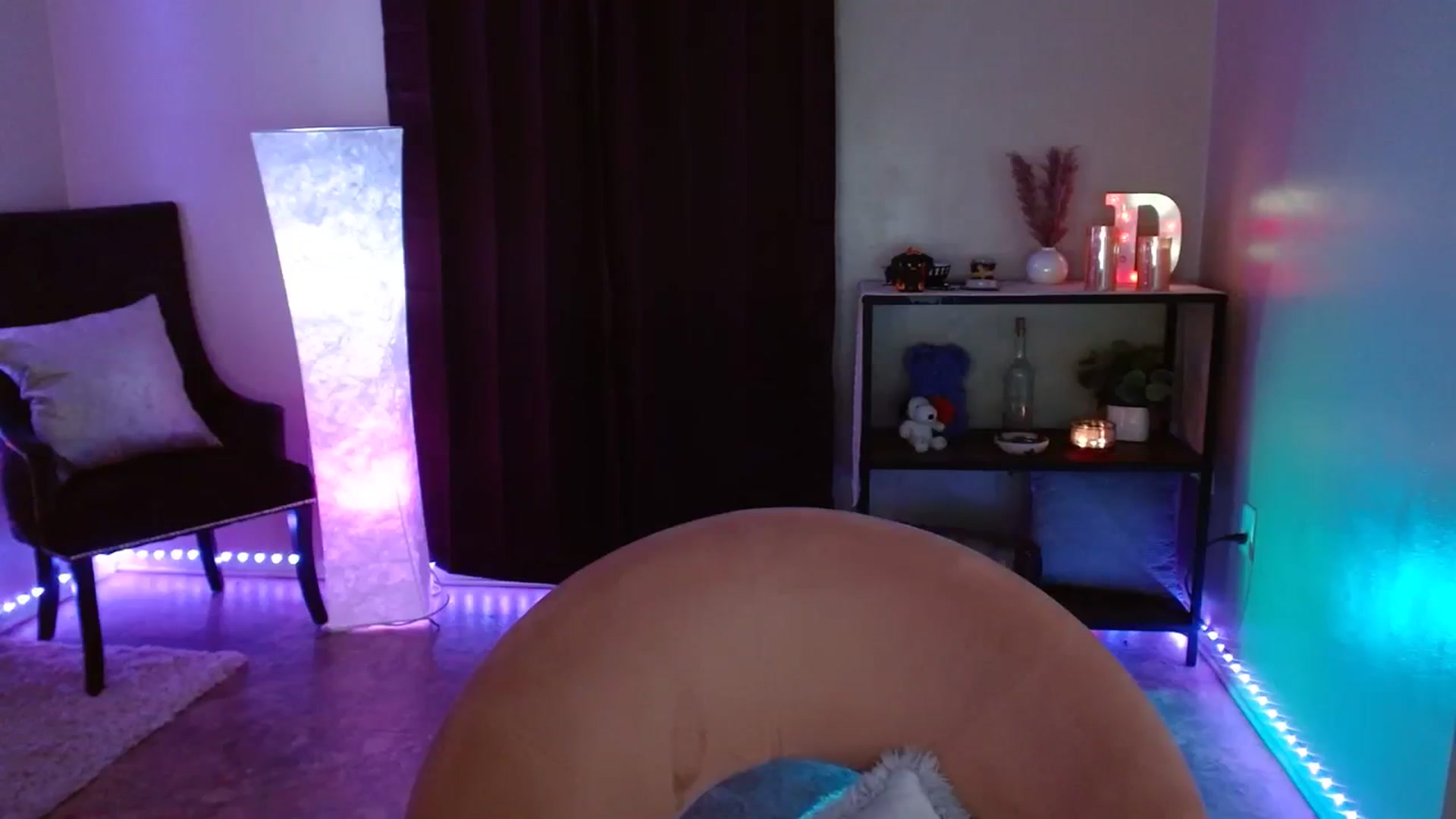 Gallery image thumbnail from DaniSpice's myfreecams stream on, 07/24/2023, 07:54 image 12 of 20