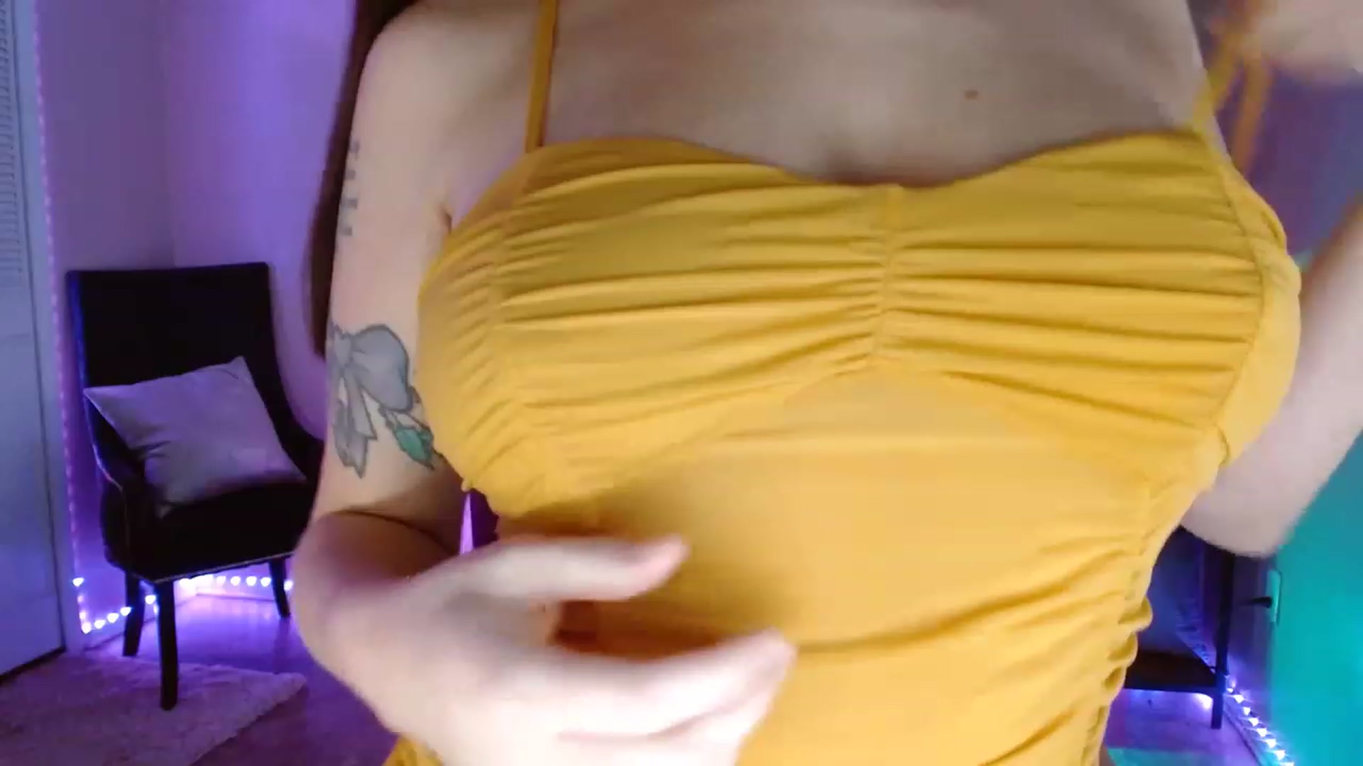 Gallery image thumbnail from DaniSpice's myfreecams stream on, 07/26/2023, 09:11 image 8 of 20