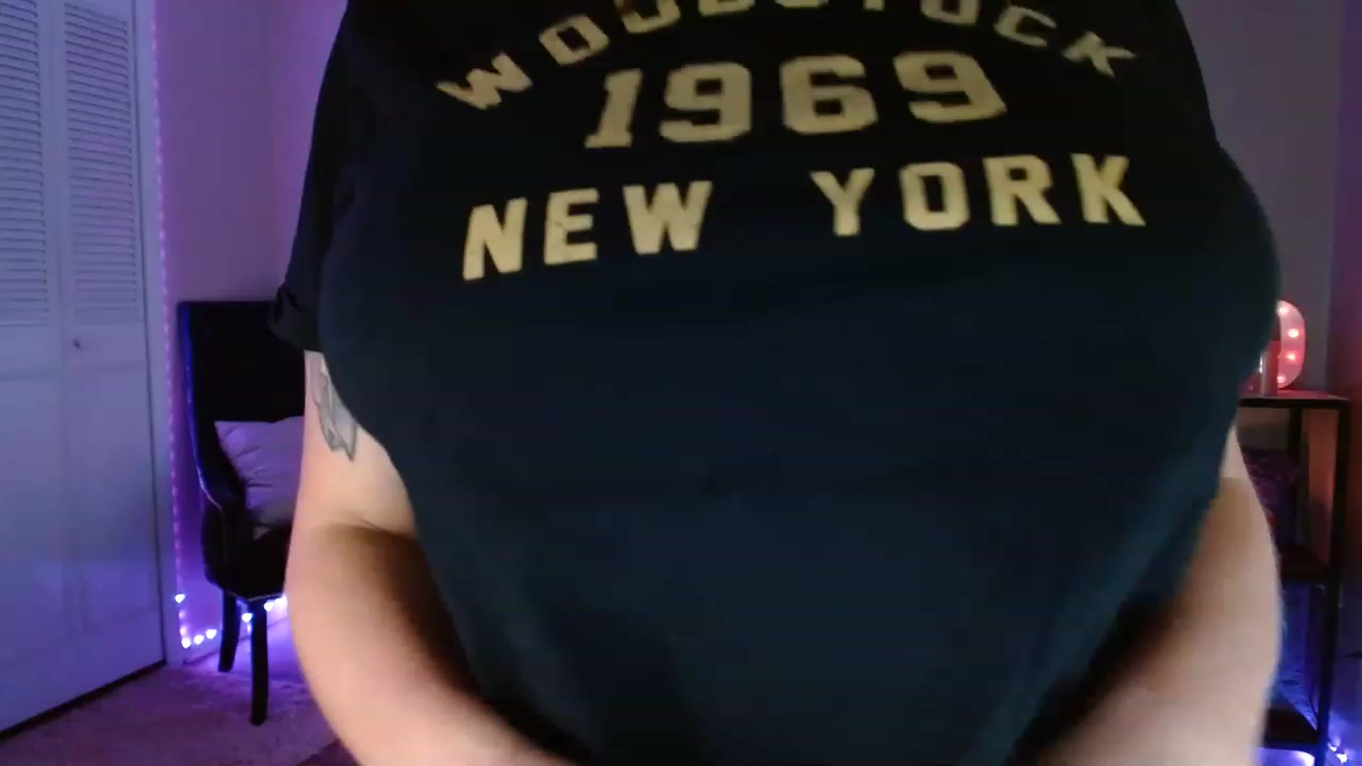 Gallery image thumbnail from DaniSpice's myfreecams stream on, 08/01/2023, 06:05 image 17 of 20