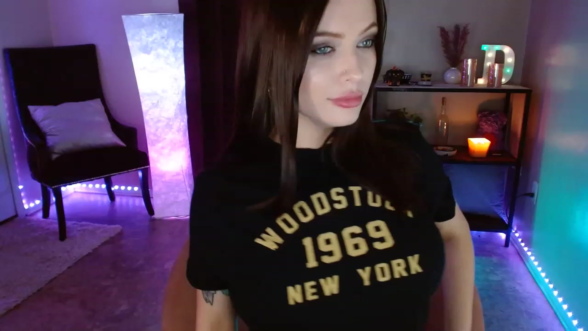 Gallery image thumbnail from DaniSpice's myfreecams stream on, 08/01/2023, 08:20 image 7 of 20