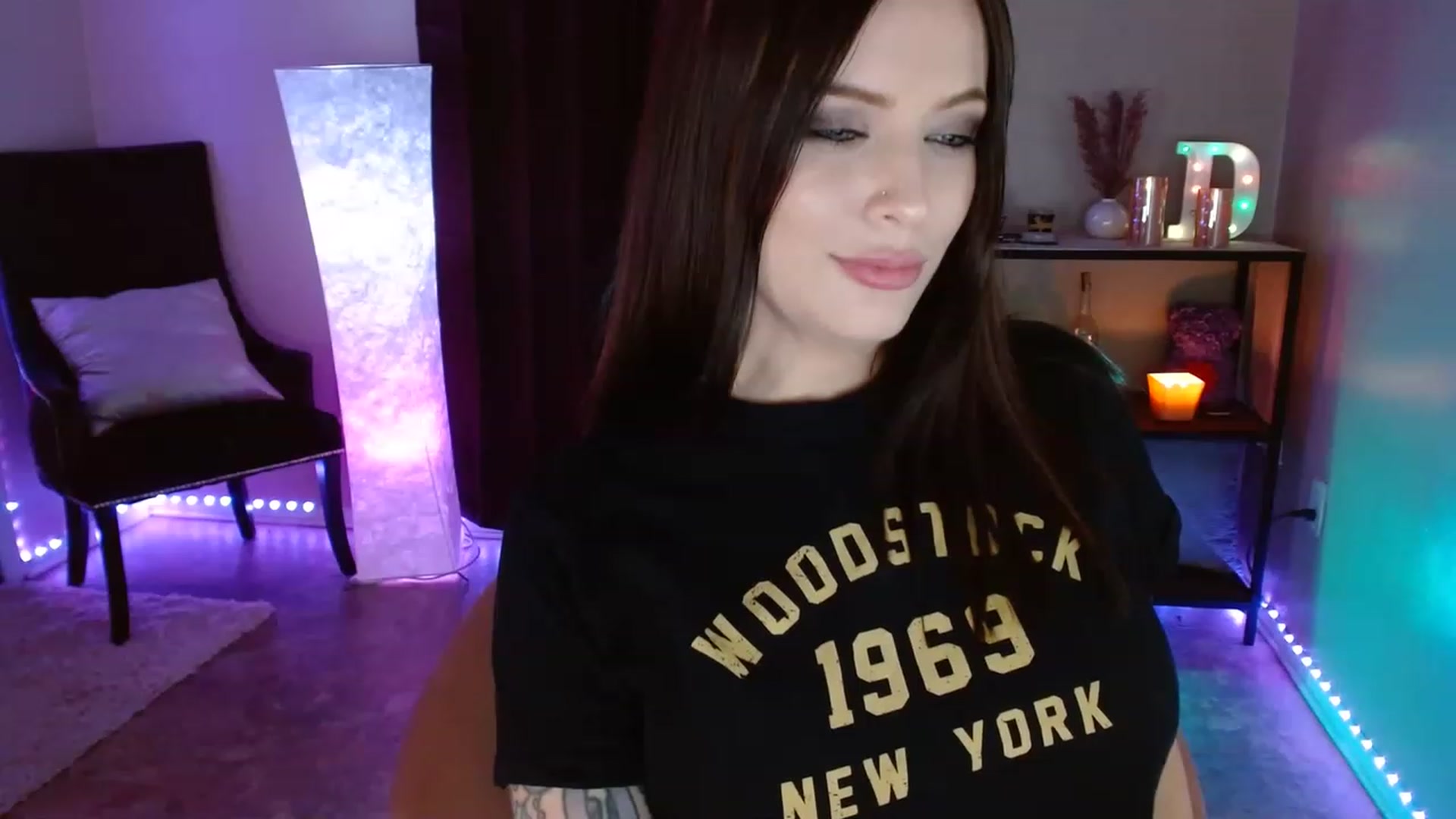 Gallery image thumbnail from DaniSpice's myfreecams stream on, 08/01/2023, 08:20 image 18 of 20