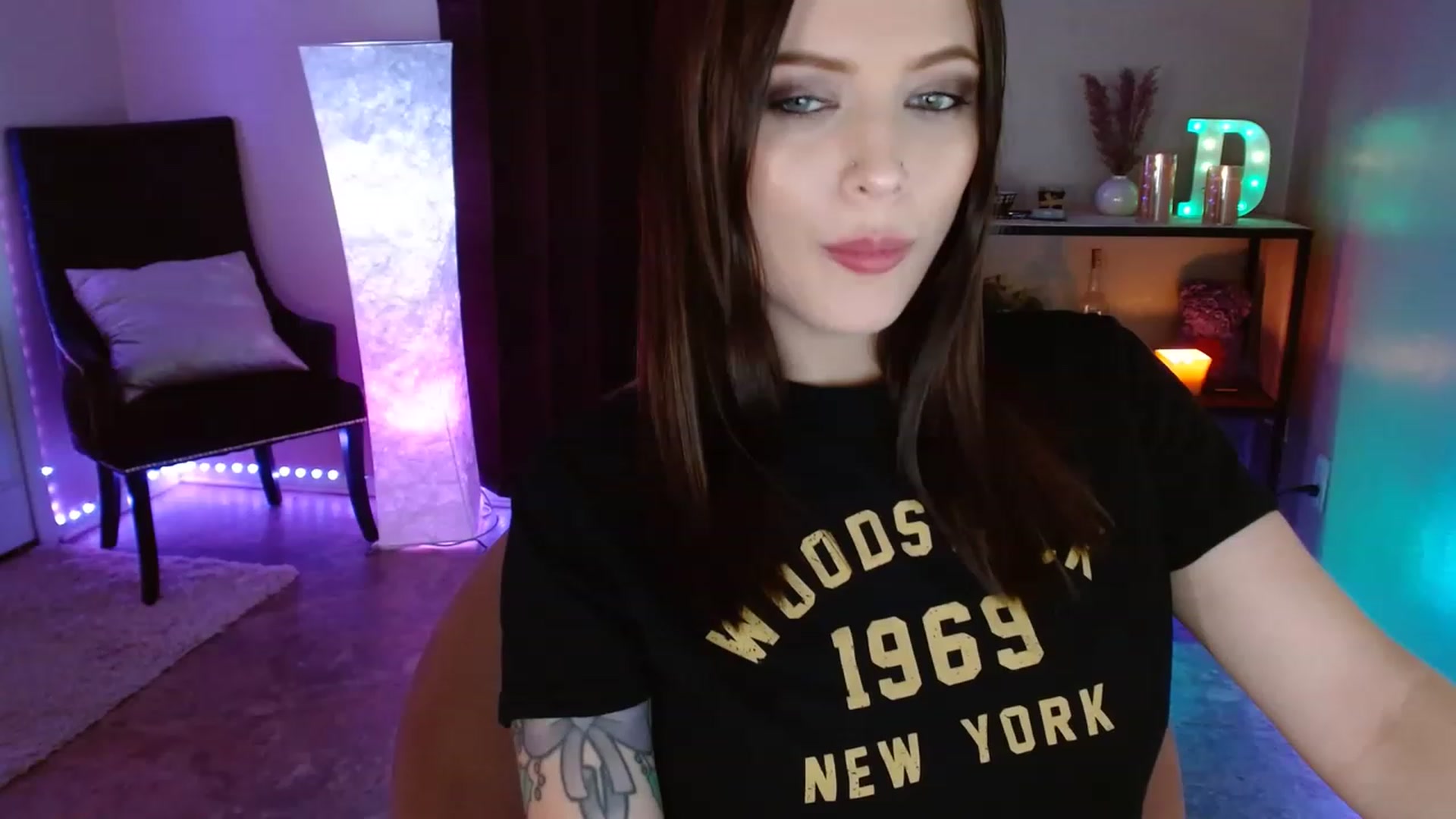 Gallery image thumbnail from DaniSpice's myfreecams stream on, 08/01/2023, 08:20 image 9 of 20