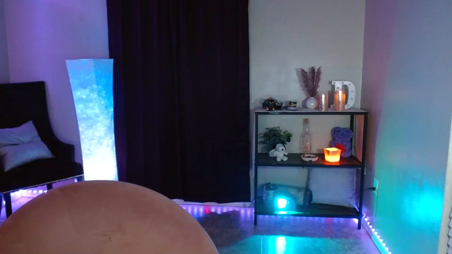 Gallery image thumbnail from DaniSpice's myfreecams stream on, 08/06/2023, 08:01 image 18 of 20