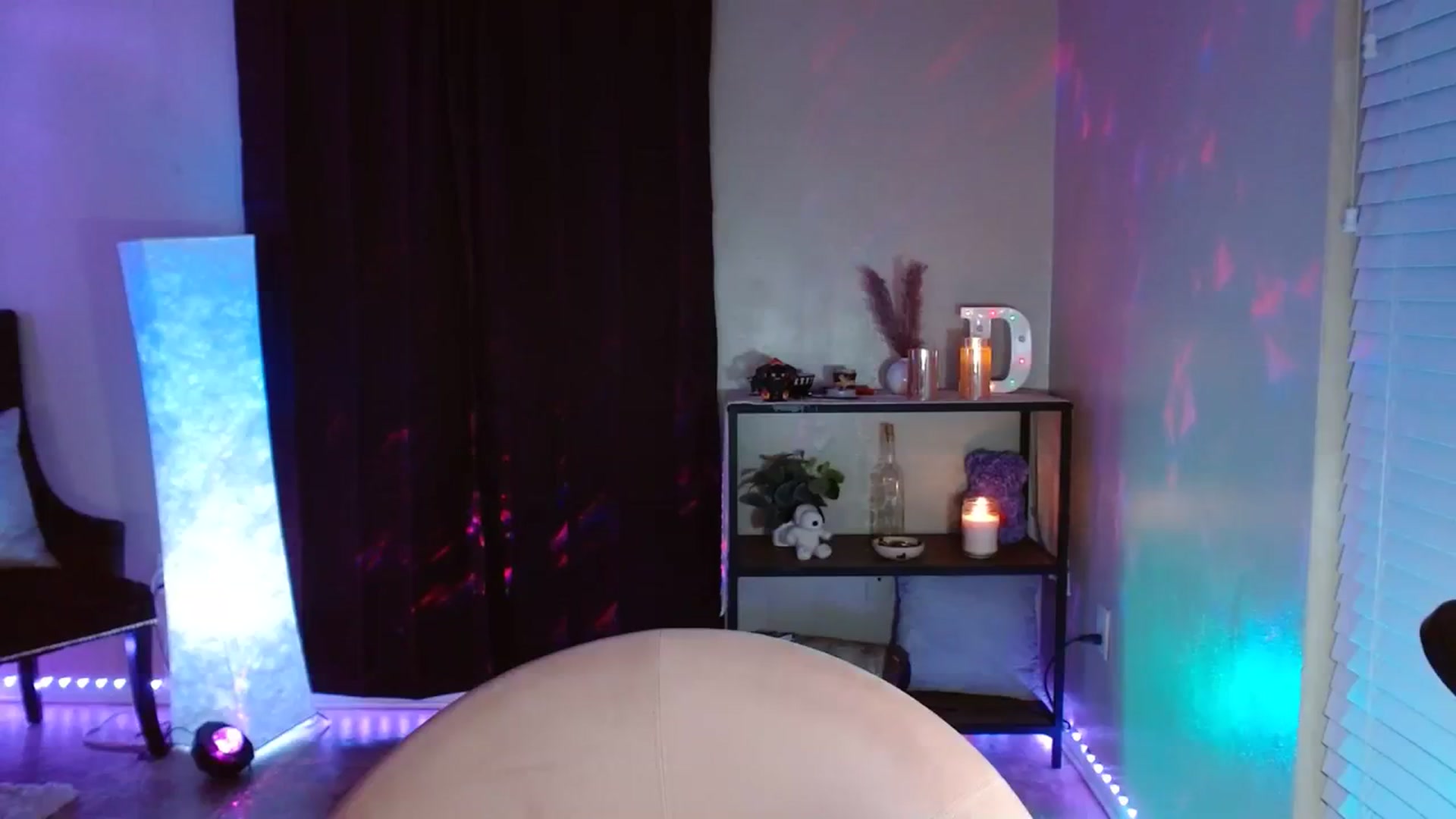 Gallery image thumbnail from DaniSpice's myfreecams stream on, 08/13/2023, 05:31 image 7 of 20