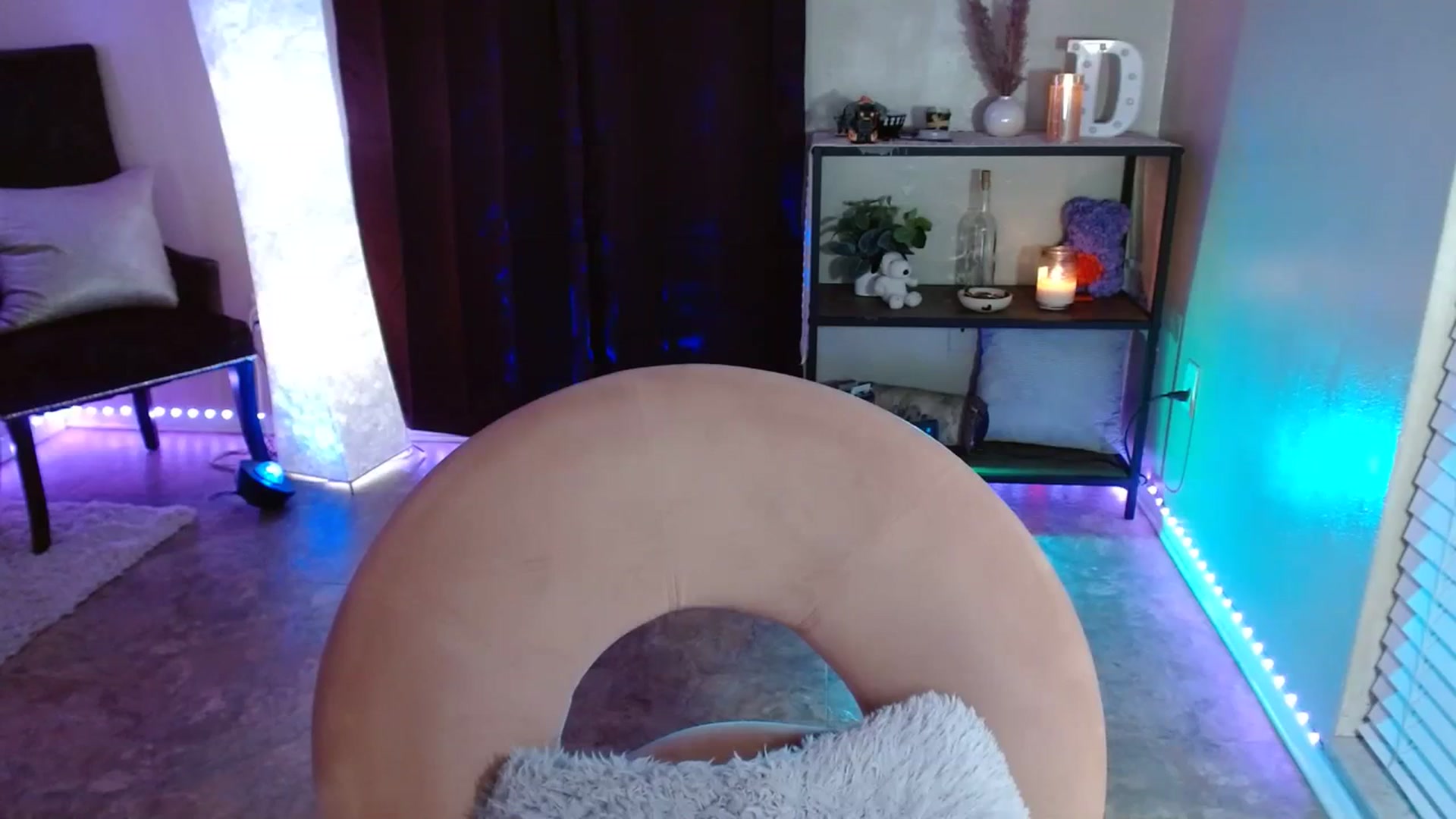 Gallery image thumbnail from DaniSpice's myfreecams stream on, 08/21/2023, 07:14 image 18 of 20