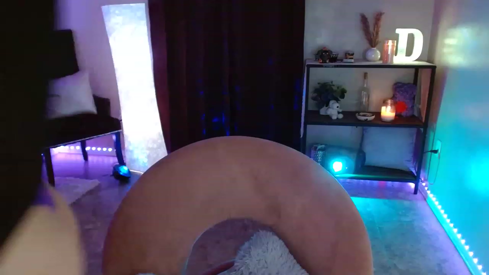 Gallery image thumbnail from DaniSpice's myfreecams stream on, 08/22/2023, 10:09 image 16 of 20
