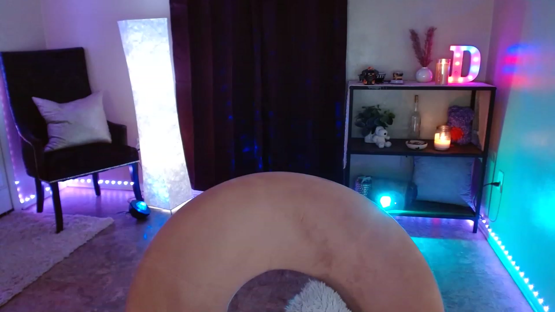 Gallery image thumbnail from DaniSpice's myfreecams stream on, 08/22/2023, 10:09 image 14 of 20