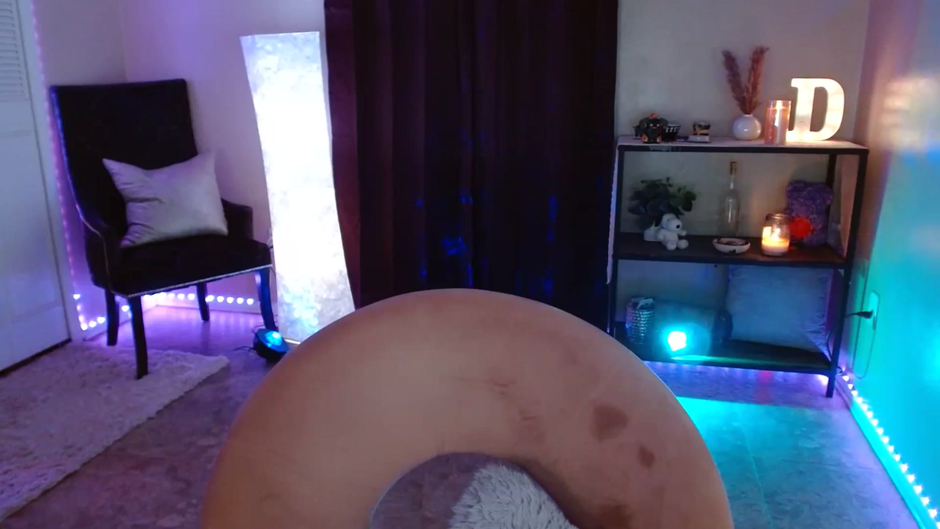 Gallery image thumbnail from DaniSpice's myfreecams stream on, 08/22/2023, 11:12 image 15 of 20