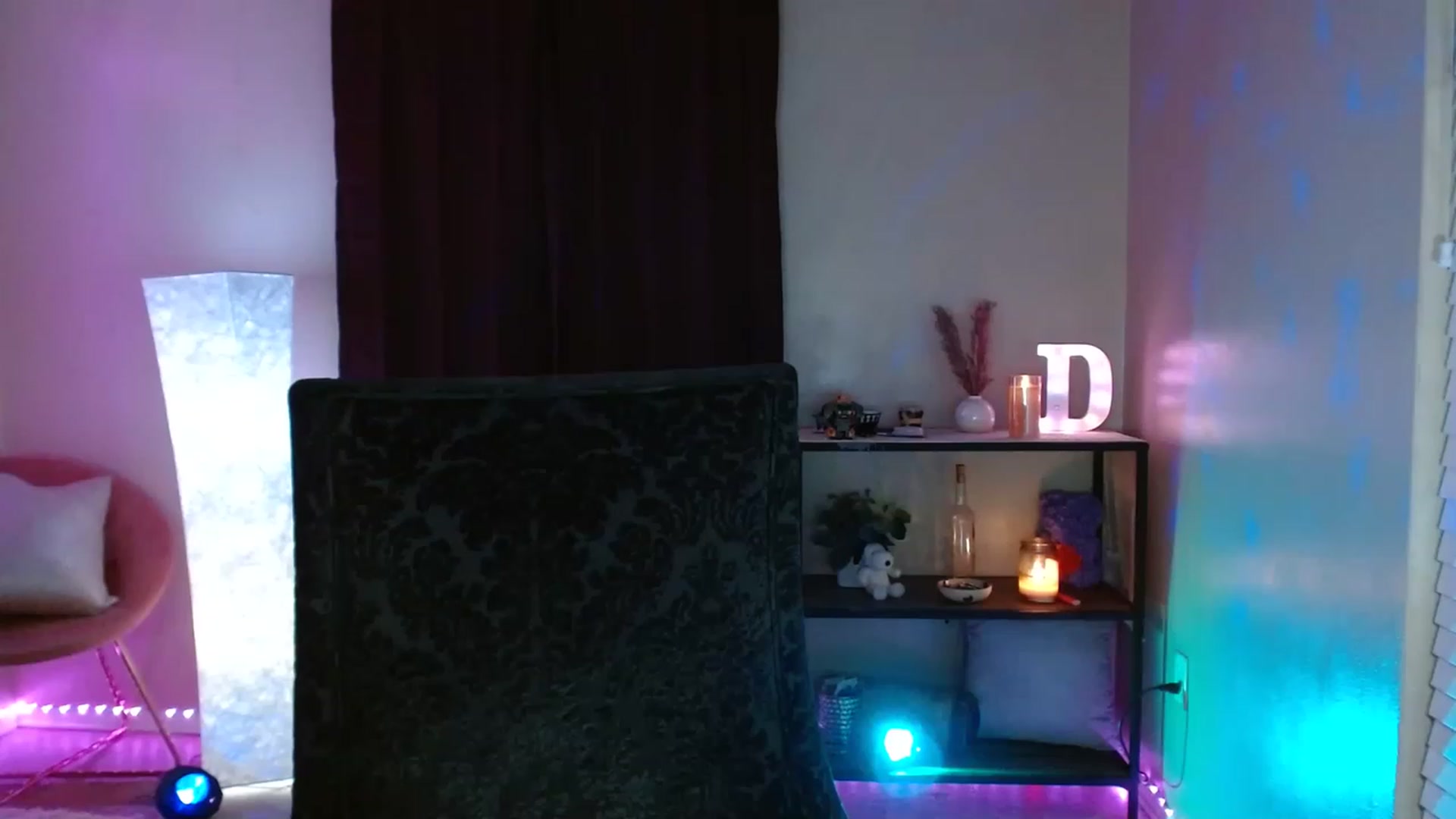 Gallery image thumbnail from DaniSpice's myfreecams stream on, 08/25/2023, 07:22 image 16 of 20