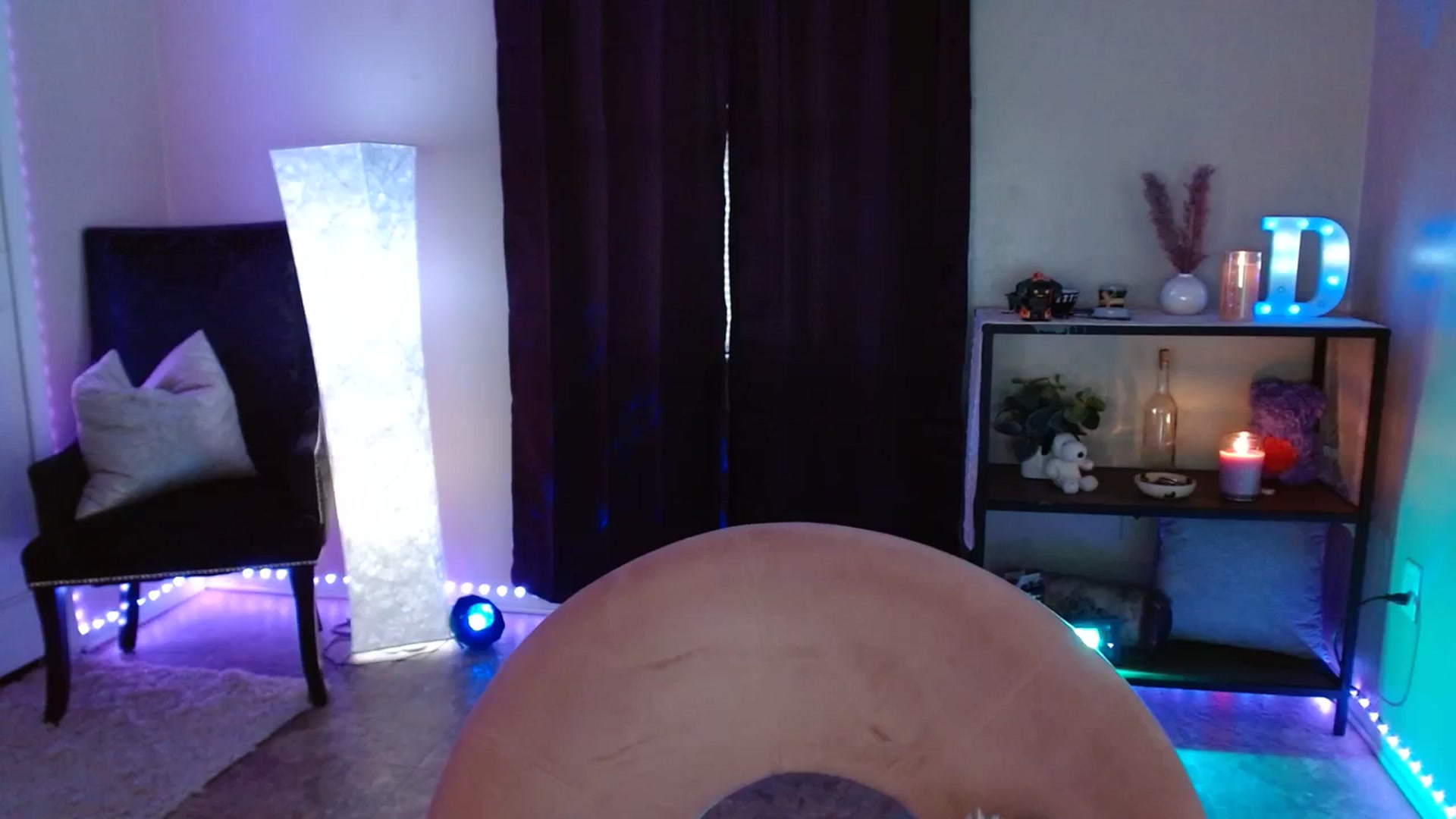 Gallery image thumbnail from DaniSpice's myfreecams stream on, 08/29/2023, 23:32 image 11 of 20