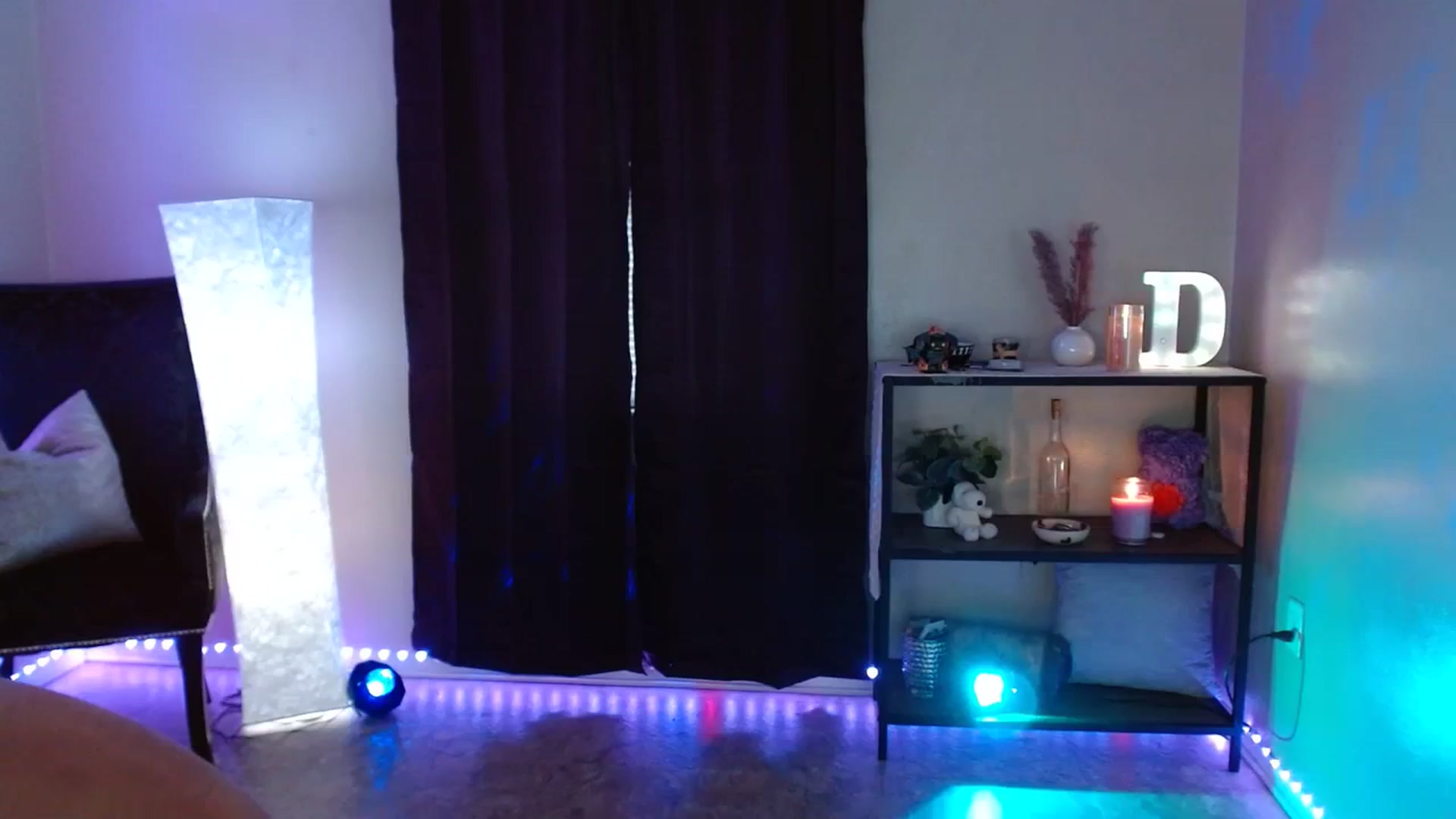 Gallery image thumbnail from DaniSpice's myfreecams stream on, 08/29/2023, 23:32 image 19 of 20