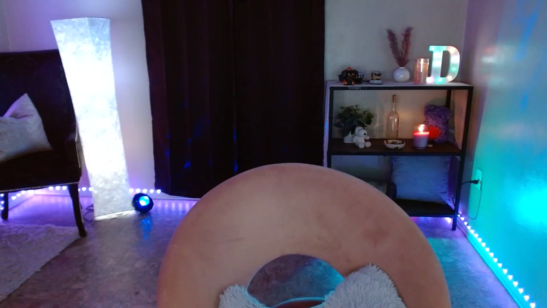 Gallery image thumbnail from DaniSpice's myfreecams stream on, 08/30/2023, 01:43 image 1 of 20