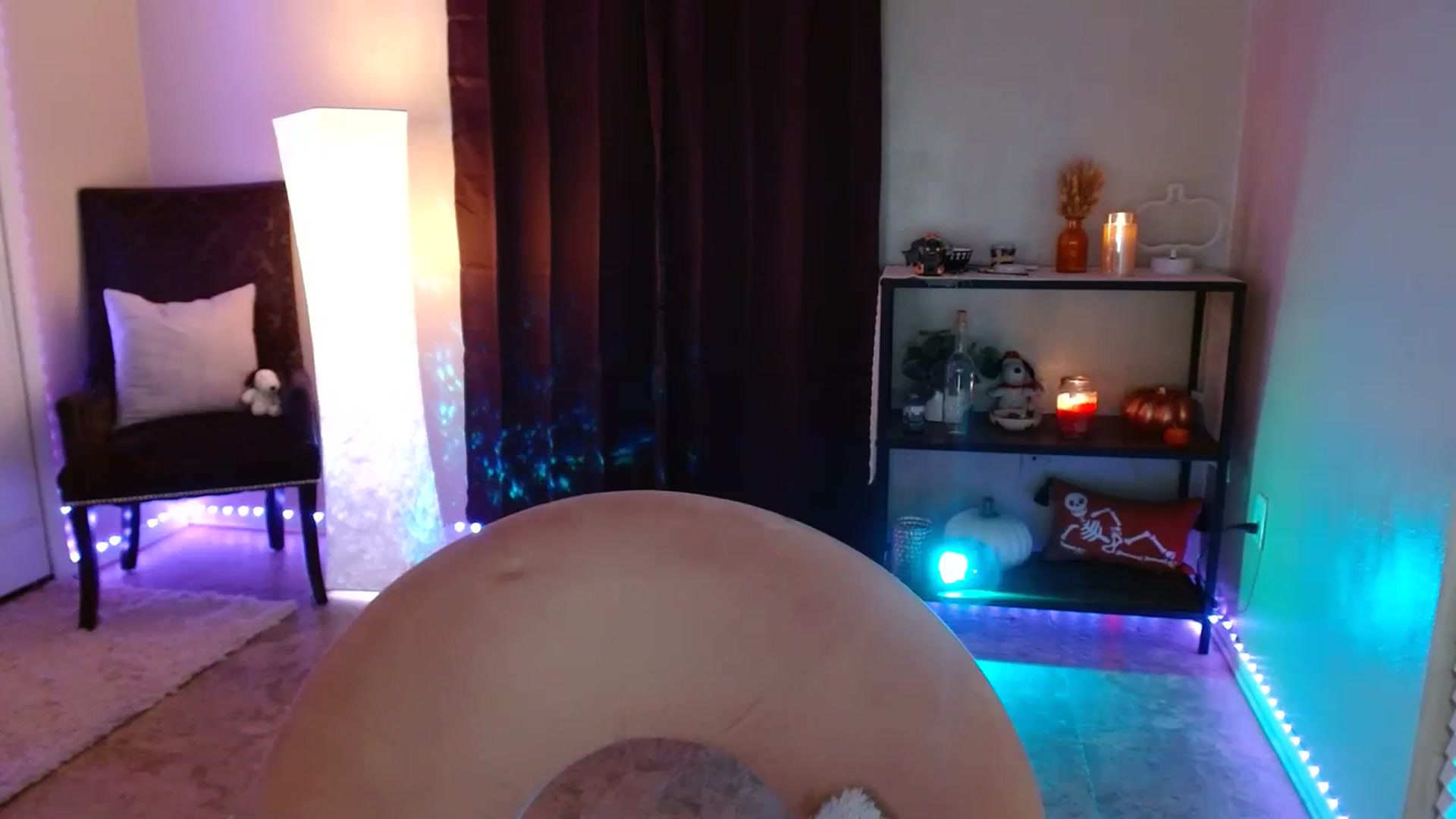 Gallery image thumbnail from DaniSpice's myfreecams stream on, 10/06/2023, 07:06 image 11 of 20