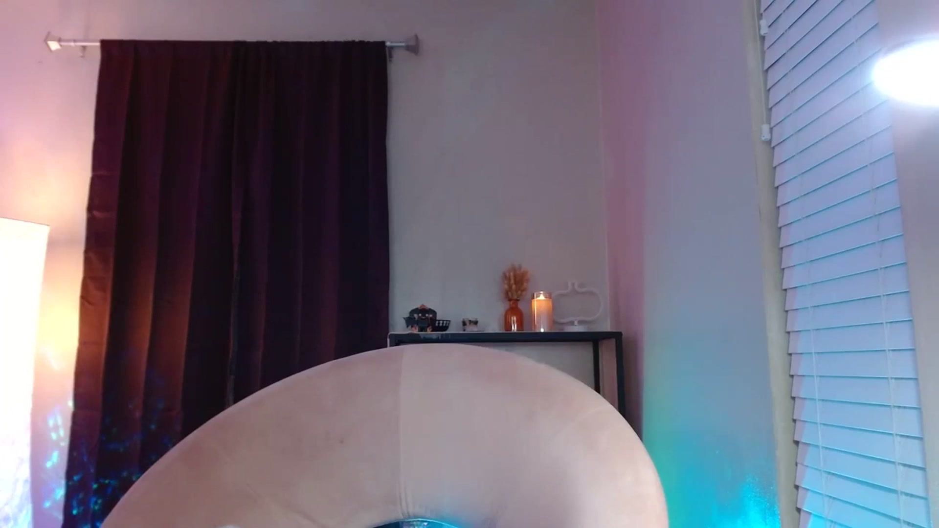 Gallery image thumbnail from DaniSpice's myfreecams stream on, 10/06/2023, 07:06 image 17 of 20