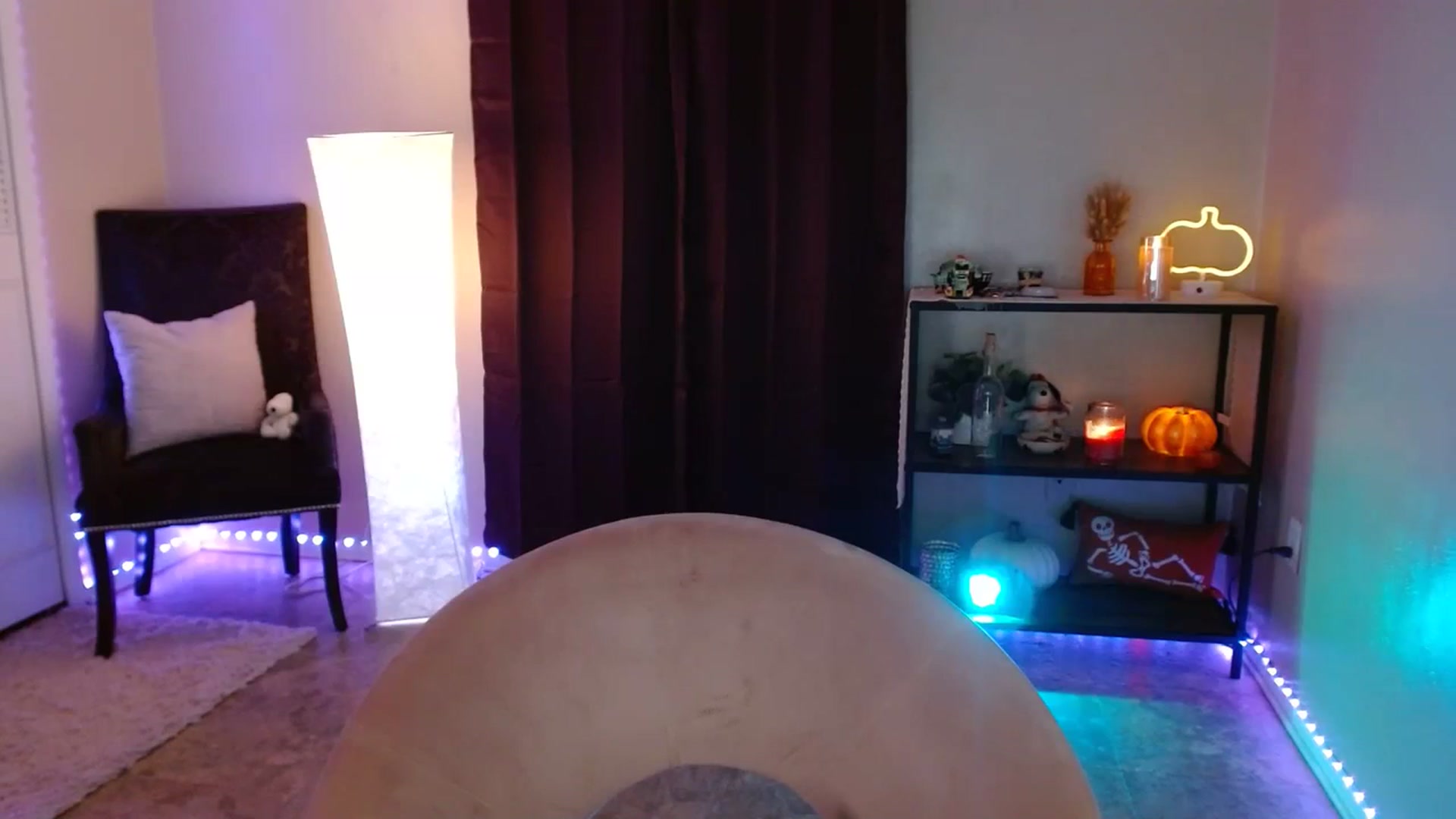 Gallery image thumbnail from DaniSpice's myfreecams stream on, 10/10/2023, 07:20 image 6 of 20