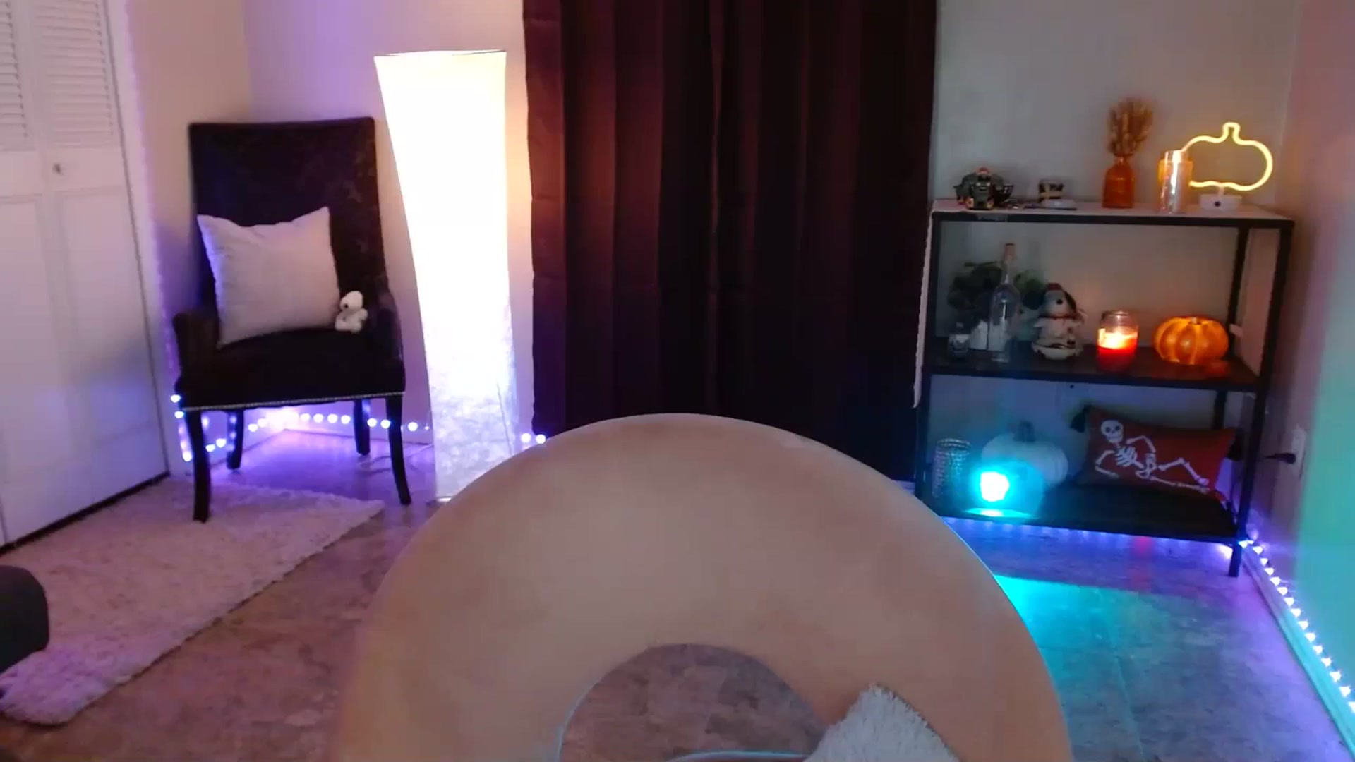 Gallery image thumbnail from DaniSpice's myfreecams stream on, 10/10/2023, 09:58 image 7 of 20