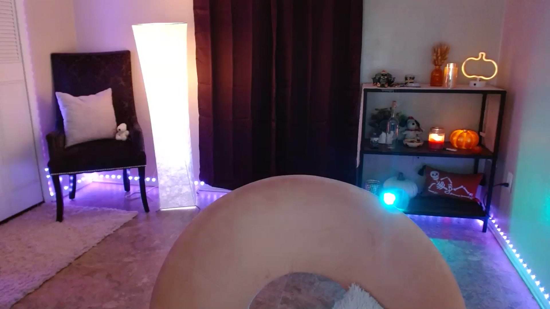 Gallery image thumbnail from DaniSpice's myfreecams stream on, 10/11/2023, 06:22 image 1 of 20