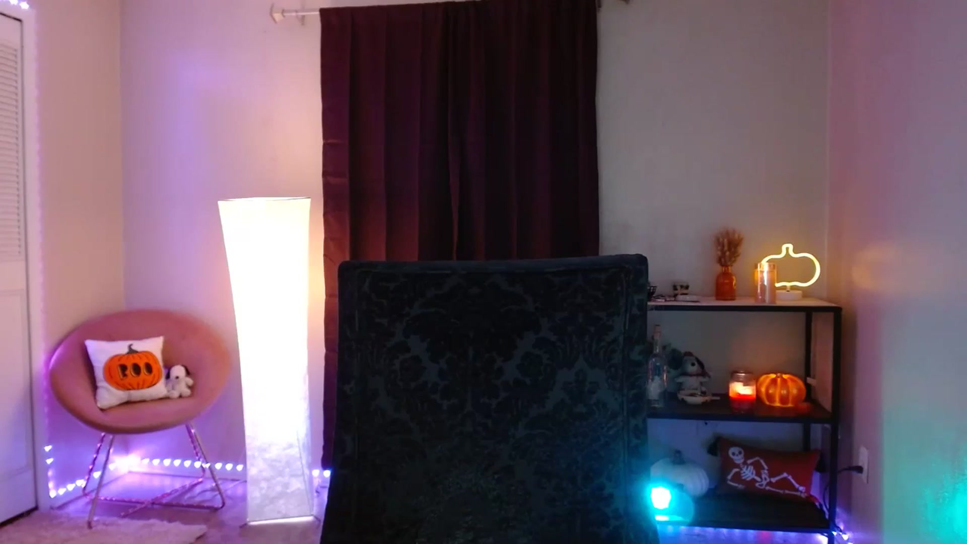 Gallery image thumbnail from DaniSpice's myfreecams stream on, 10/13/2023, 06:39 image 9 of 20