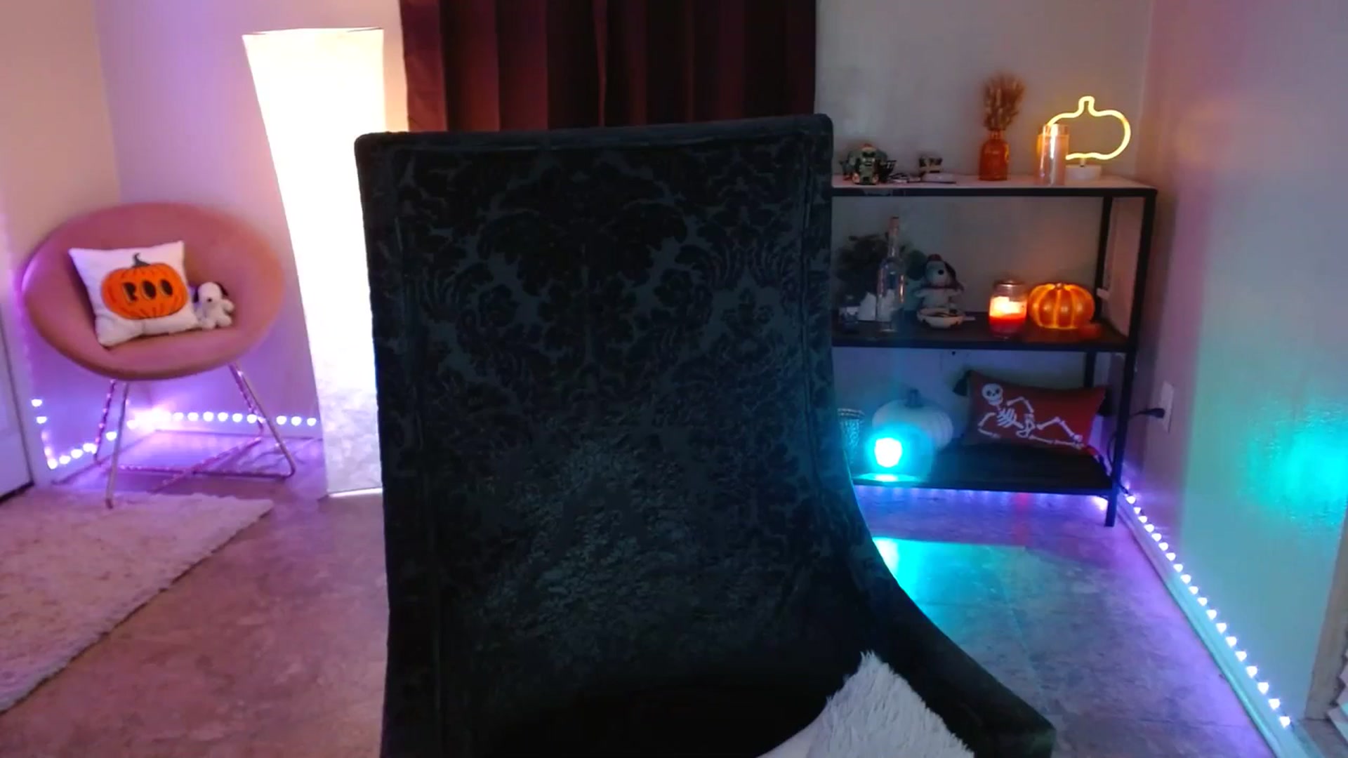 Gallery image thumbnail from DaniSpice's myfreecams stream on, 10/13/2023, 06:39 image 18 of 20
