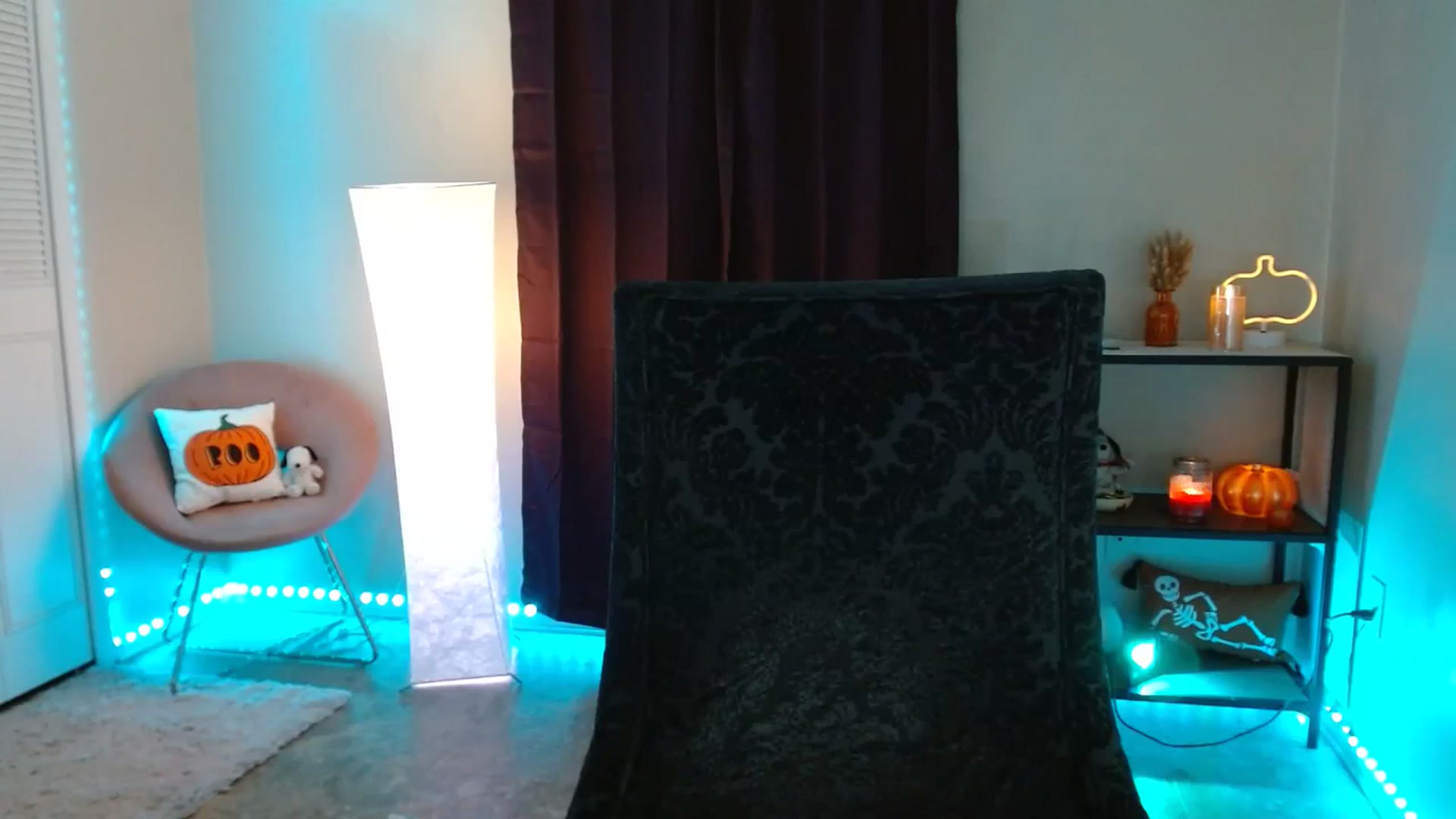 Gallery image thumbnail from DaniSpice's myfreecams stream on, 10/14/2023, 05:31 image 7 of 20